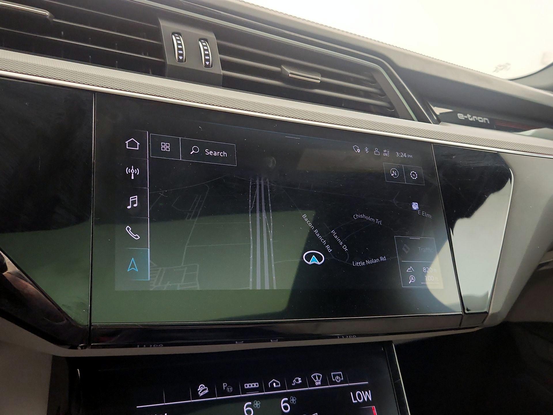 Thumbnail: 2024 Audi Q8 e-tron - 14