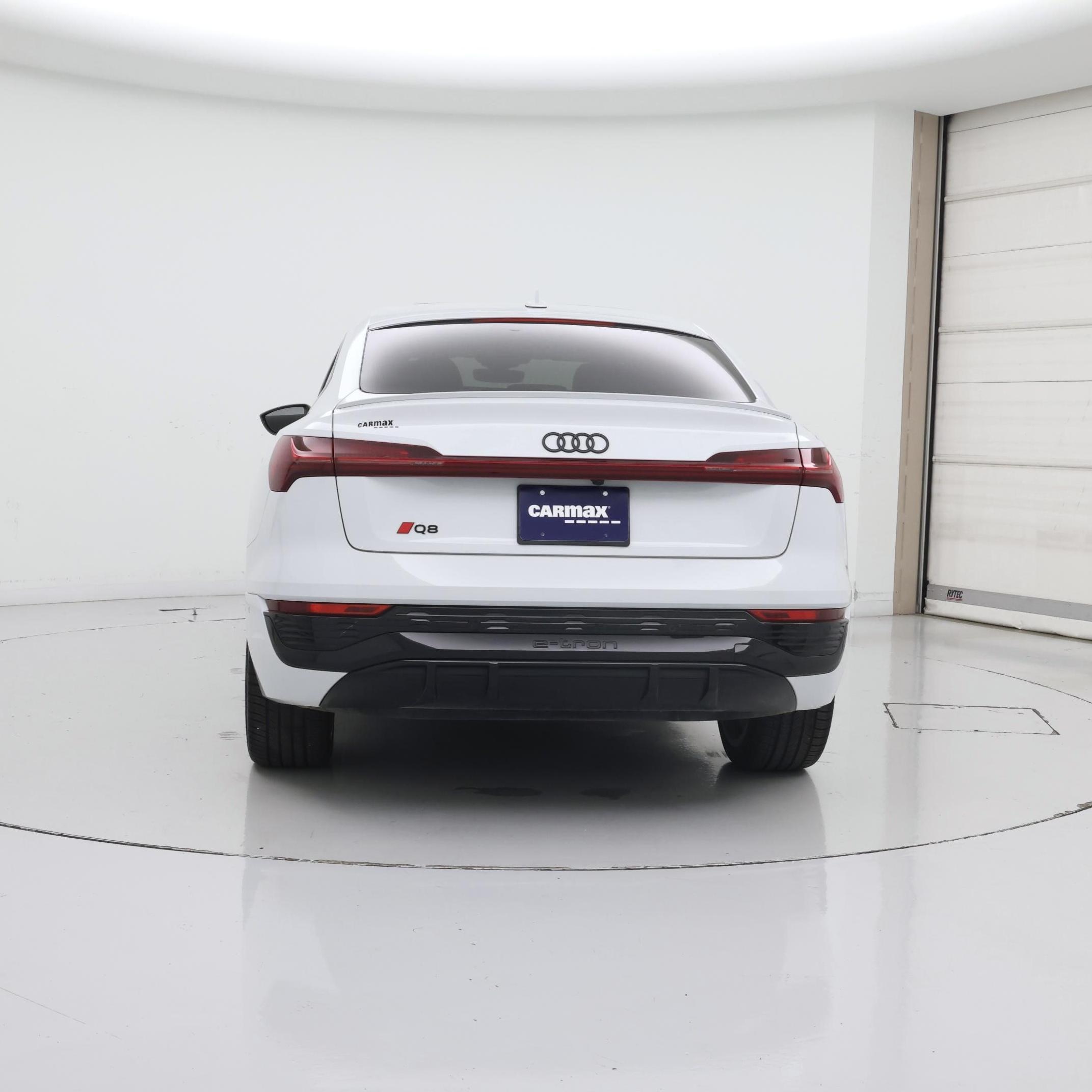 Thumbnail: 2024 Audi Q8 e-tron - 6