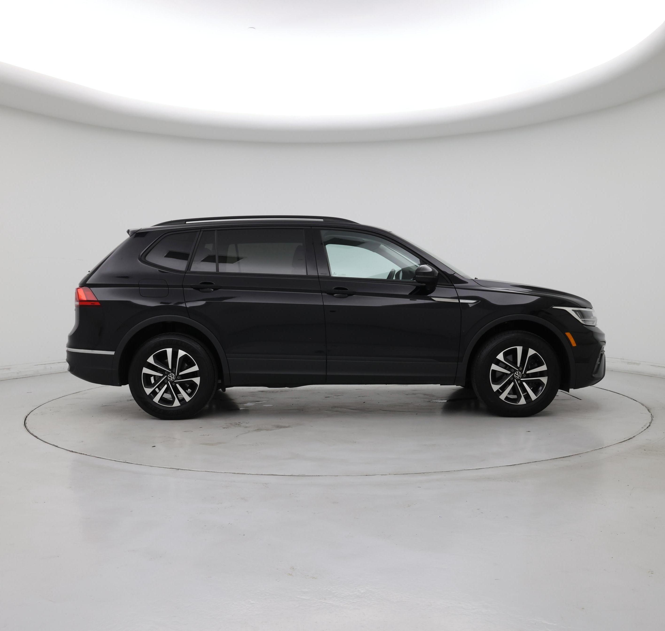 Thumbnail: 2023 Volkswagen Tiguan - 7