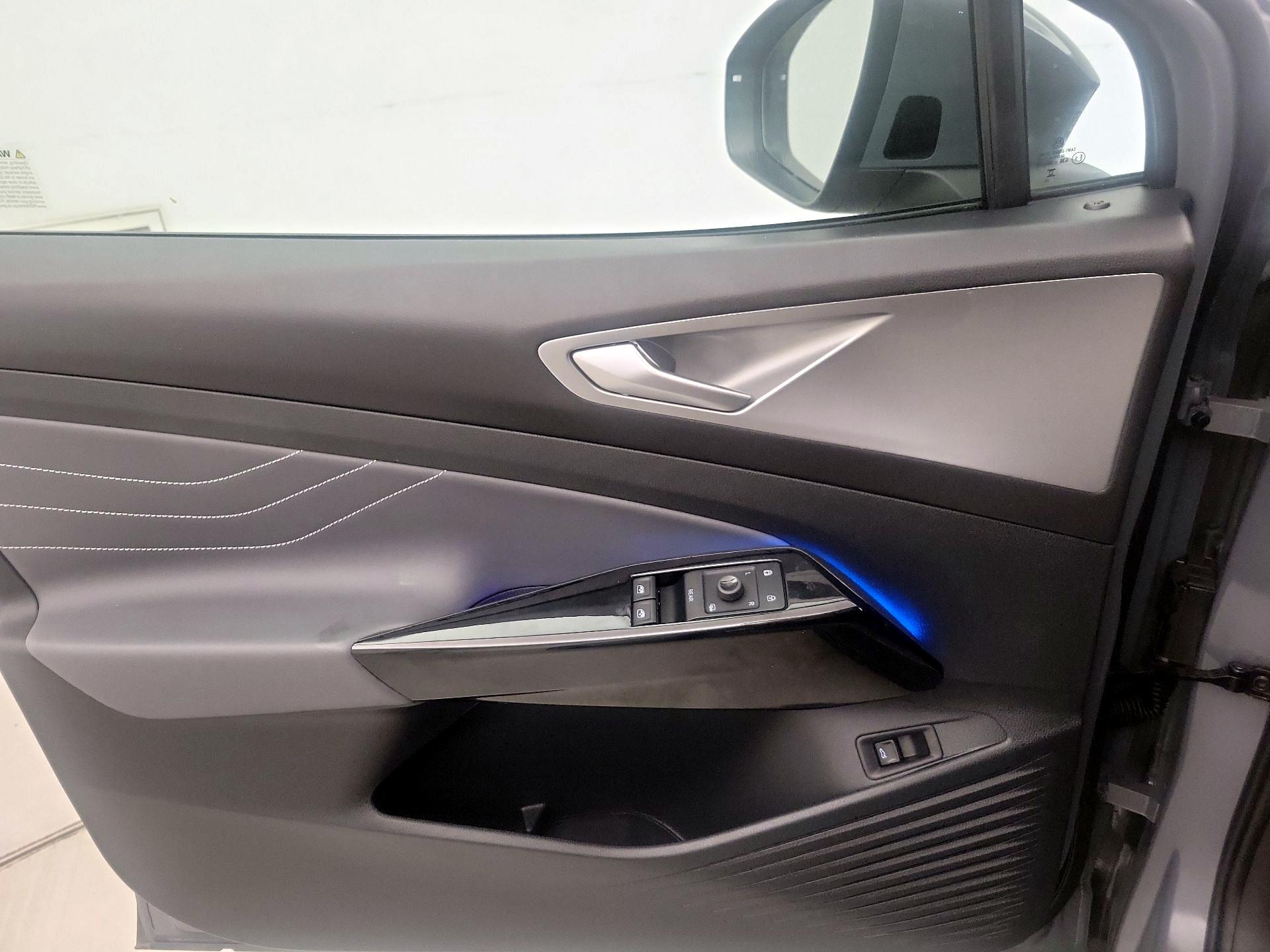 Thumbnail: 2023 Volkswagen ID.4 - 12