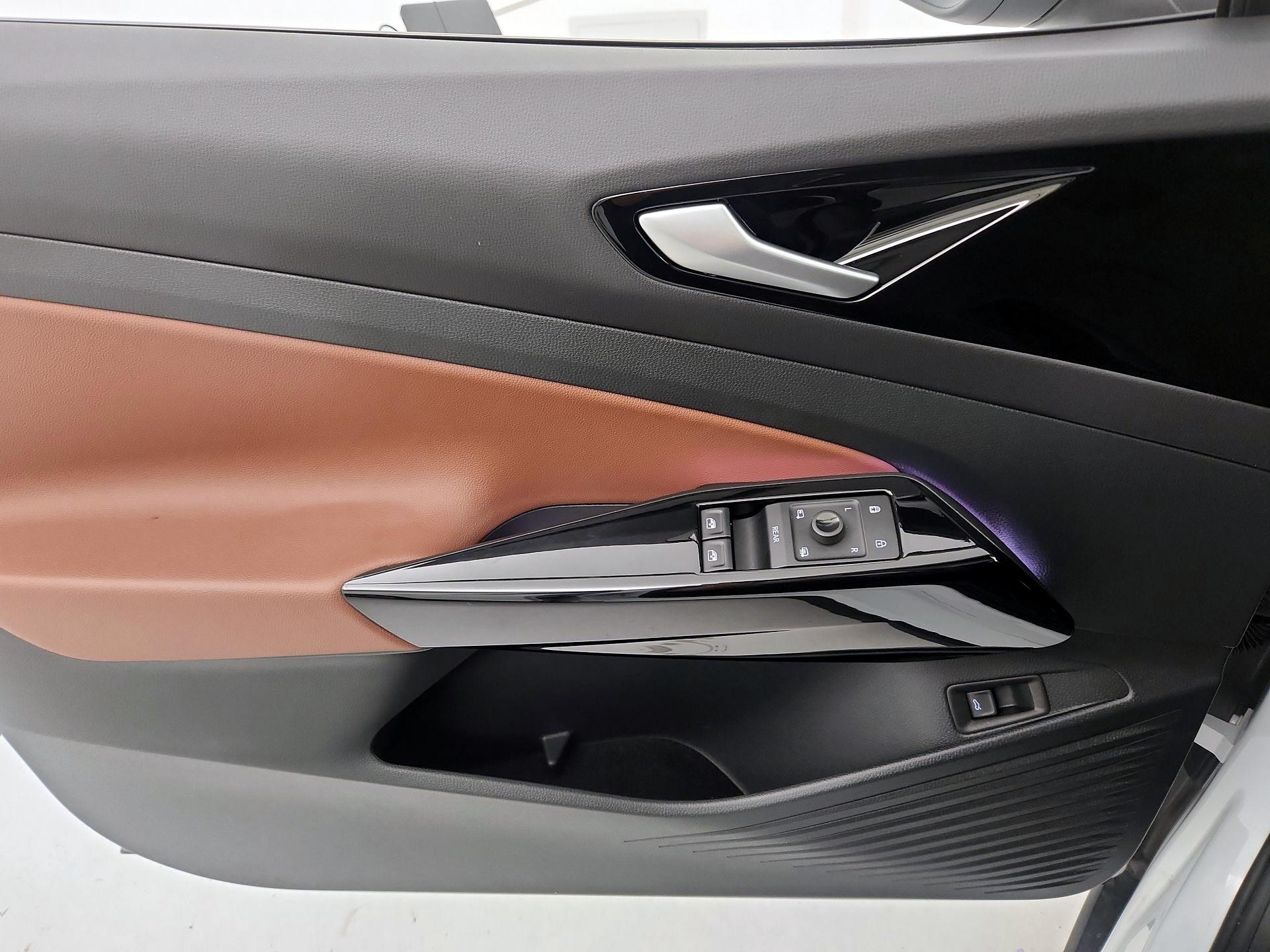 Thumbnail: 2022 Volkswagen ID.4 - 12