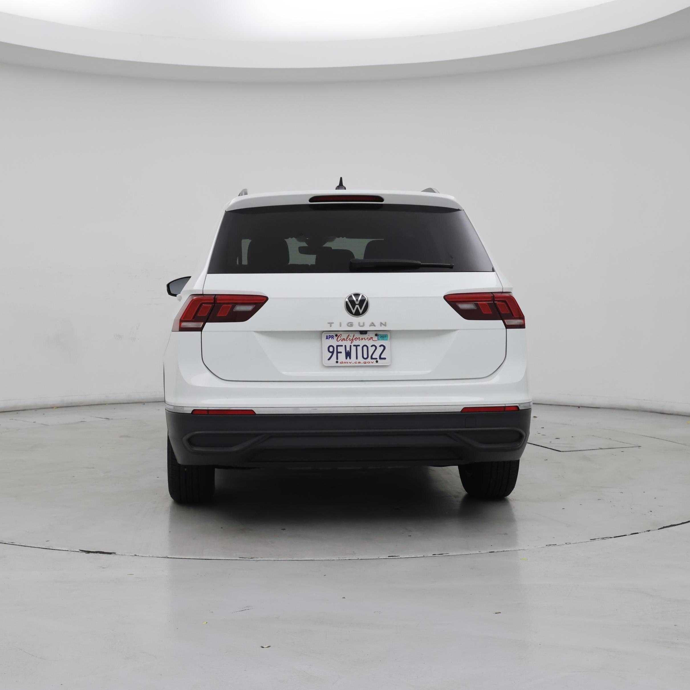 Thumbnail: 2023 Volkswagen Tiguan - 6