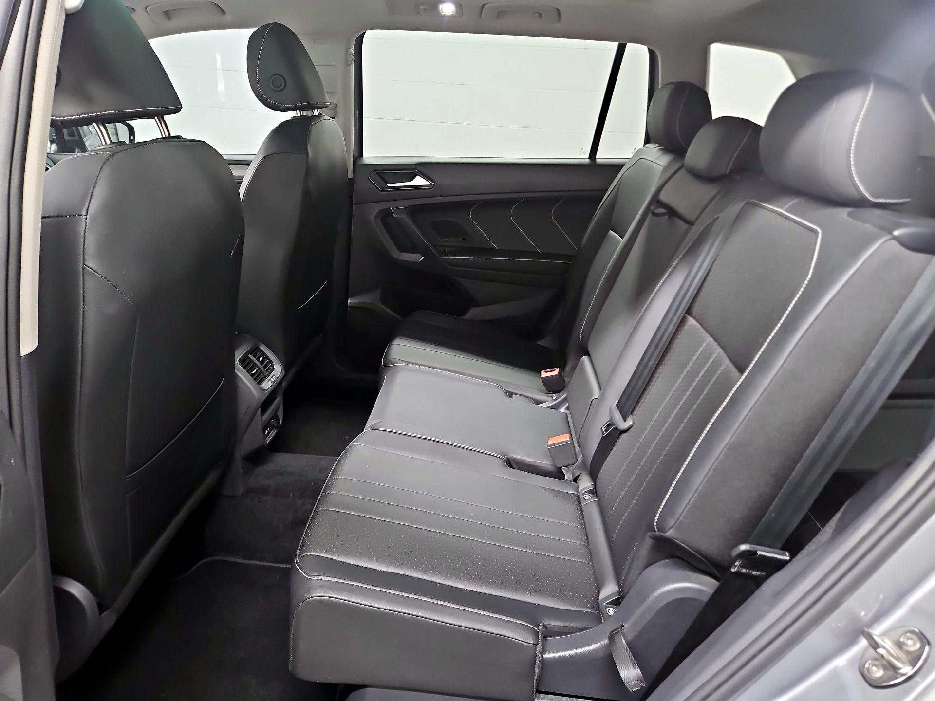 Thumbnail: 2023 Volkswagen Tiguan - 20