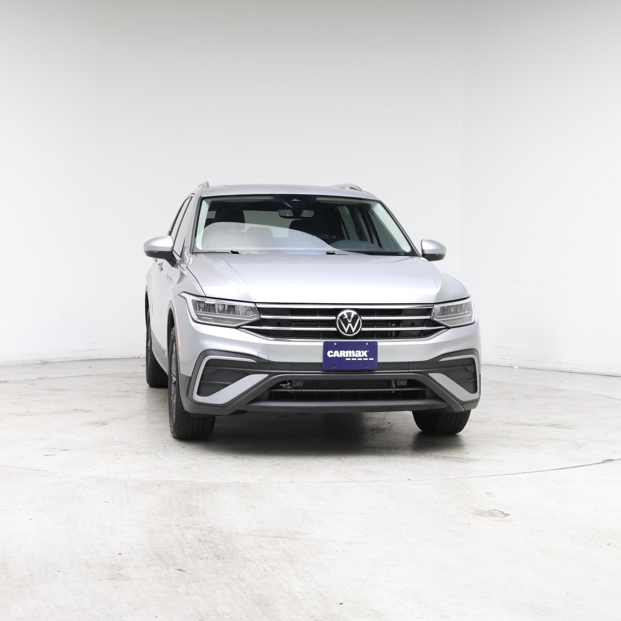 Thumbnail: 2023 Volkswagen Tiguan - 5