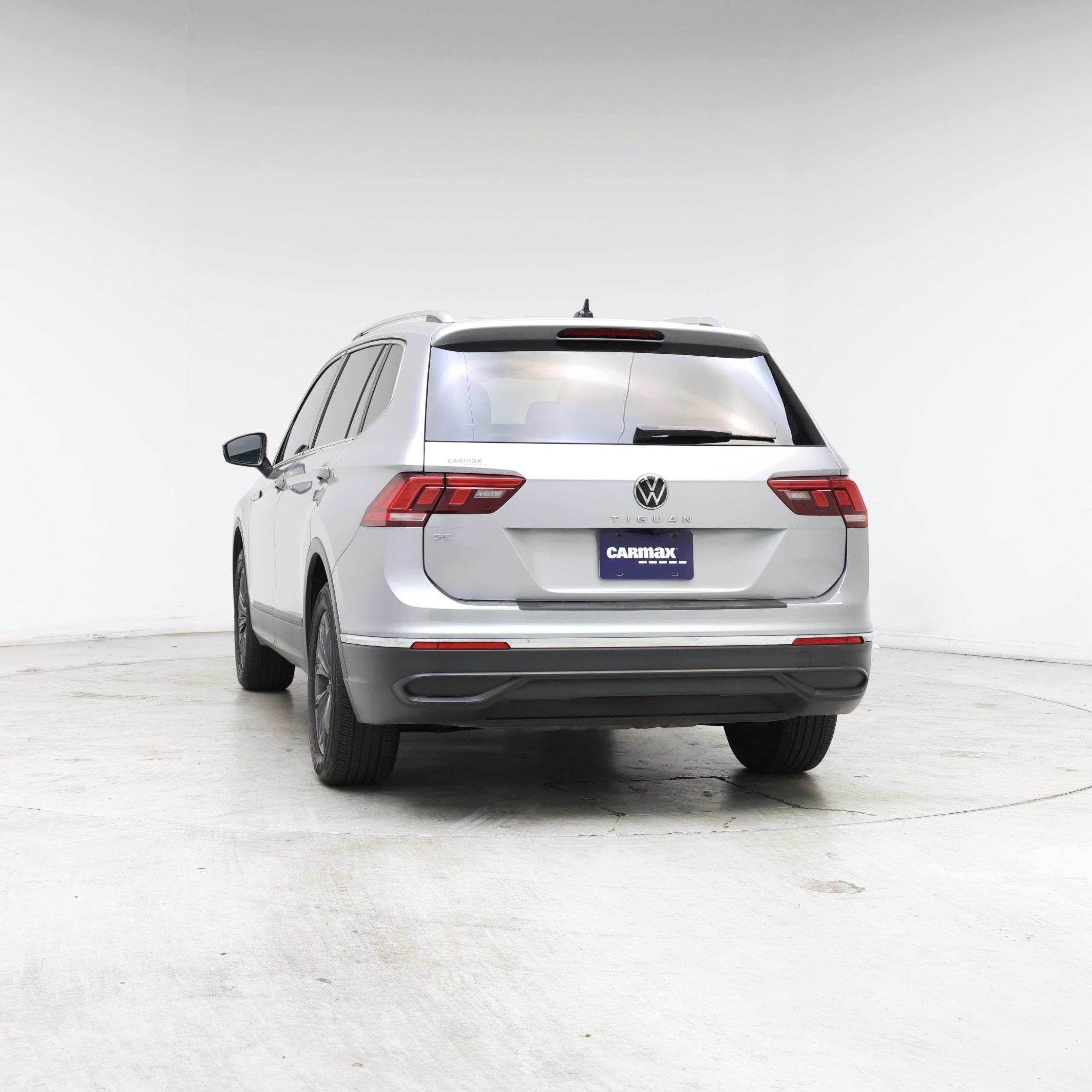 Thumbnail: 2023 Volkswagen Tiguan - 6