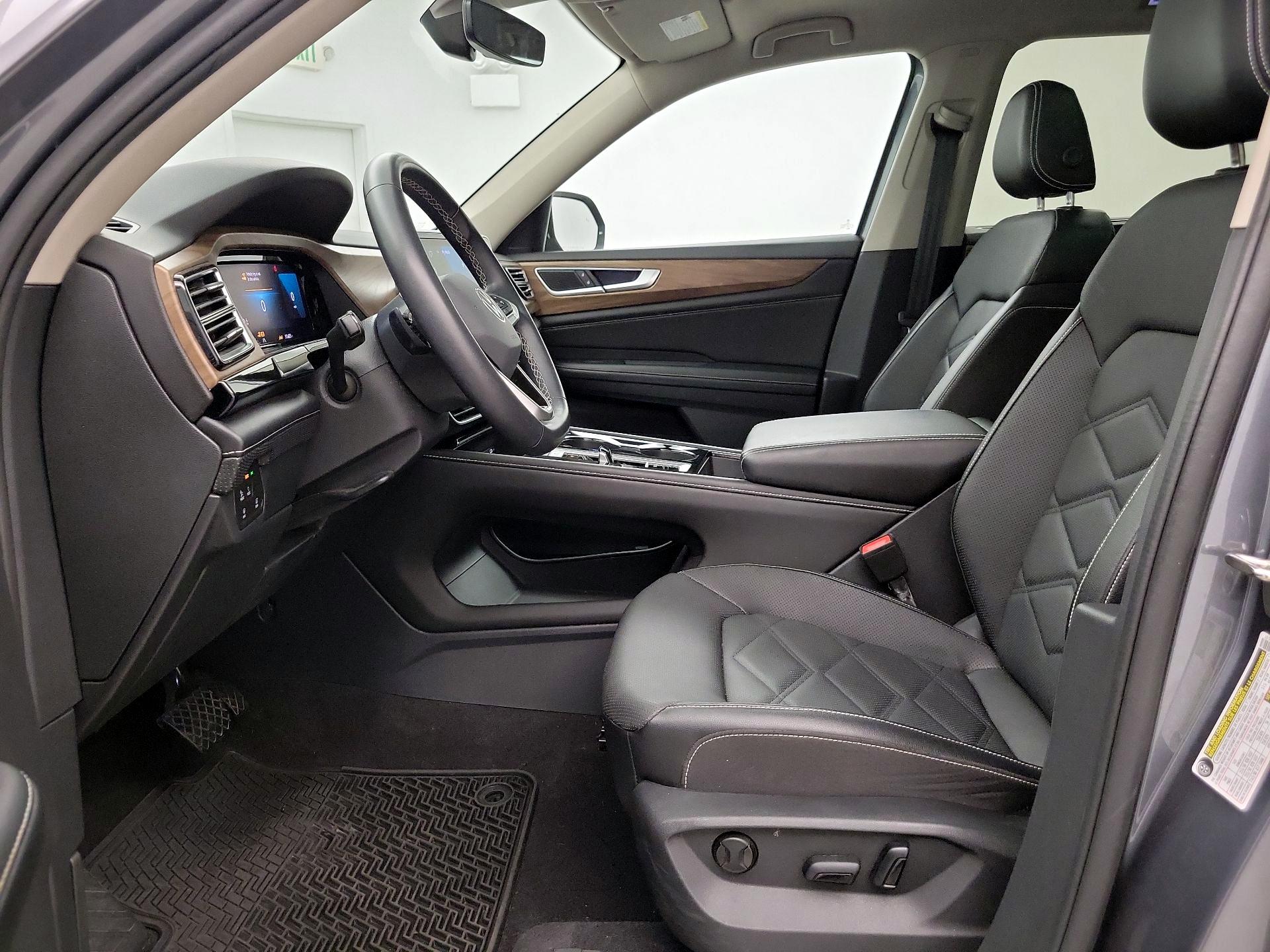 Thumbnail: 2024 Volkswagen Atlas - 11