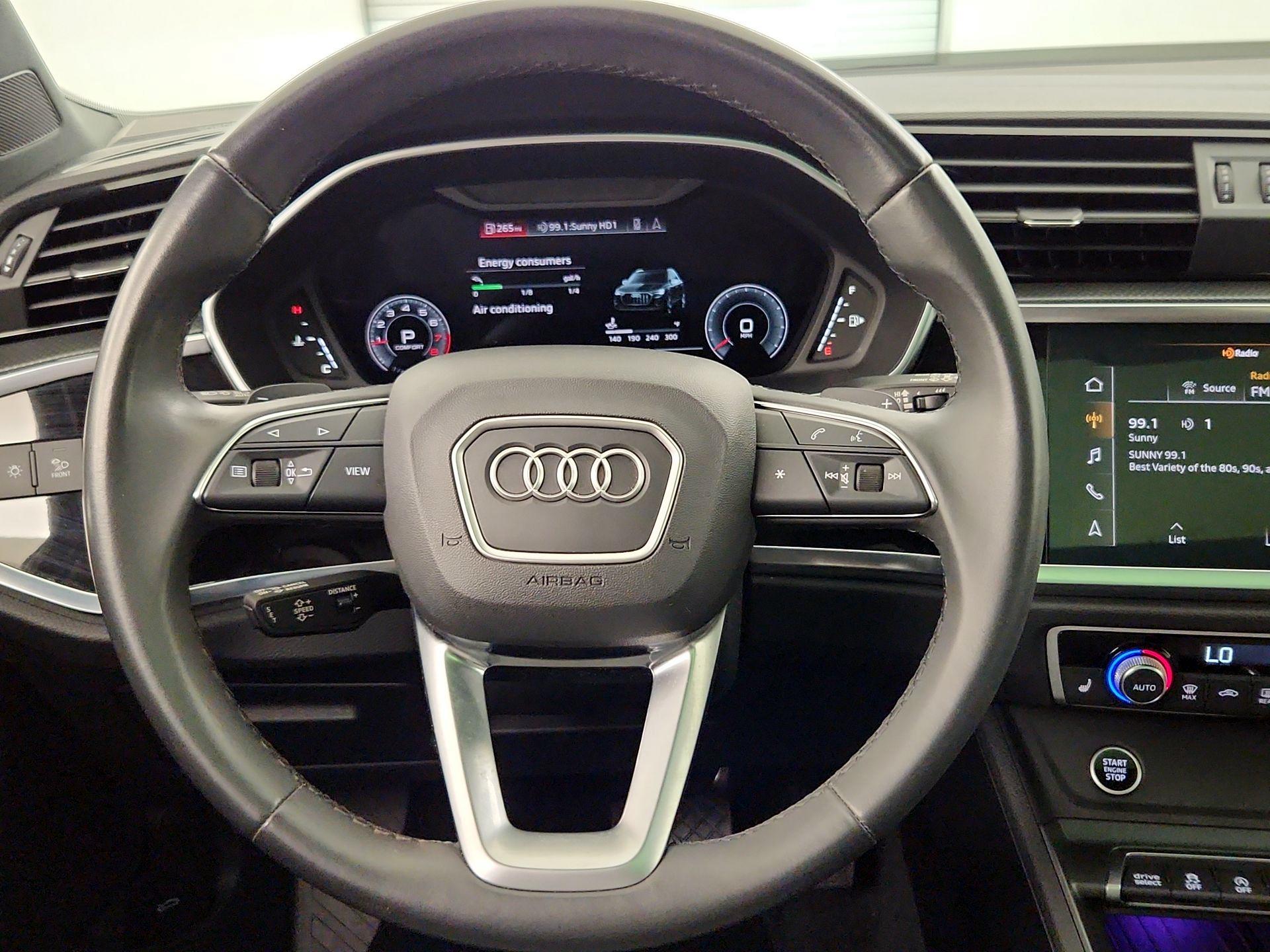 Thumbnail: 2023 Audi Q3 - 10