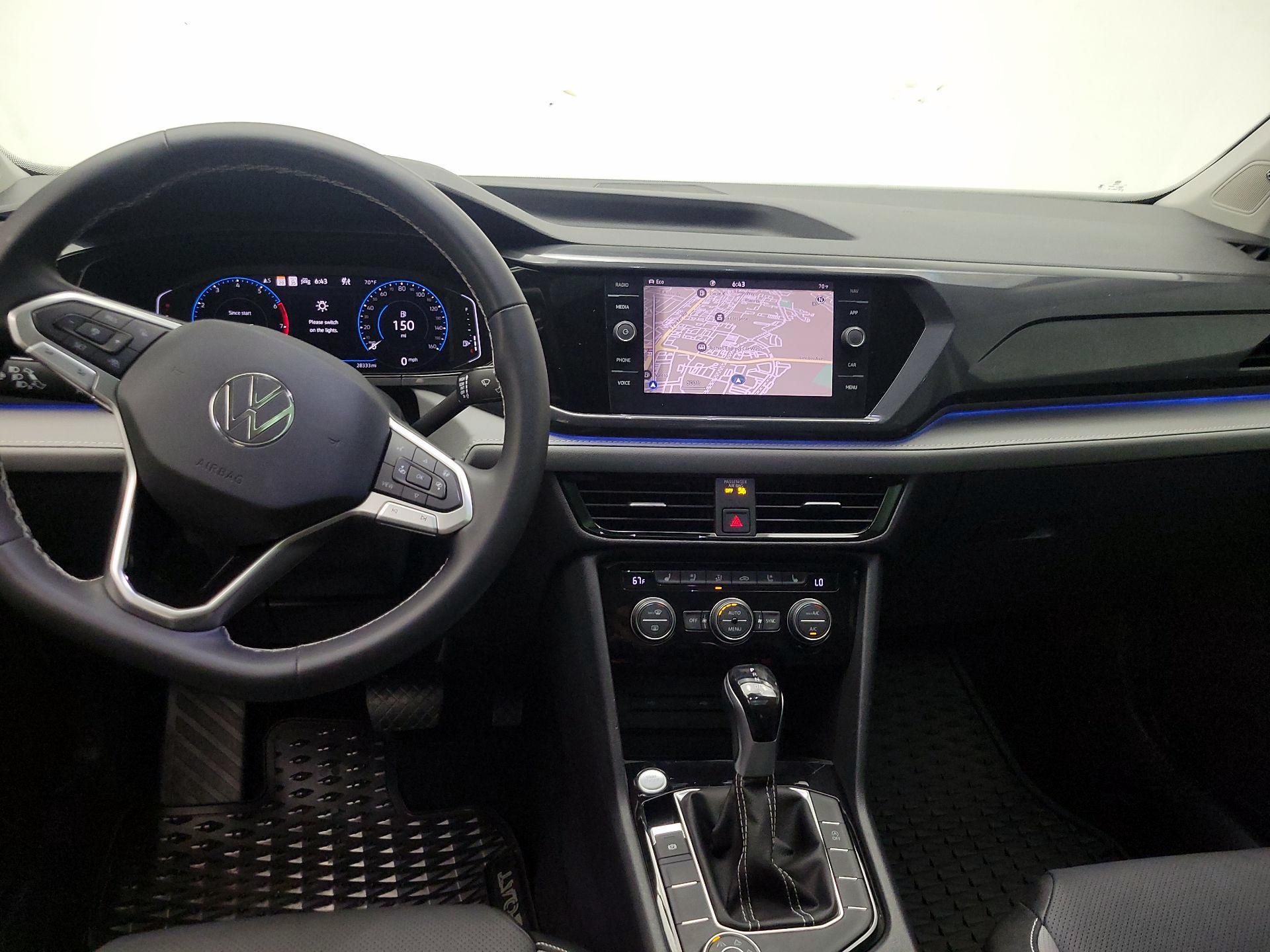 Thumbnail: 2023 Volkswagen Taos - 9