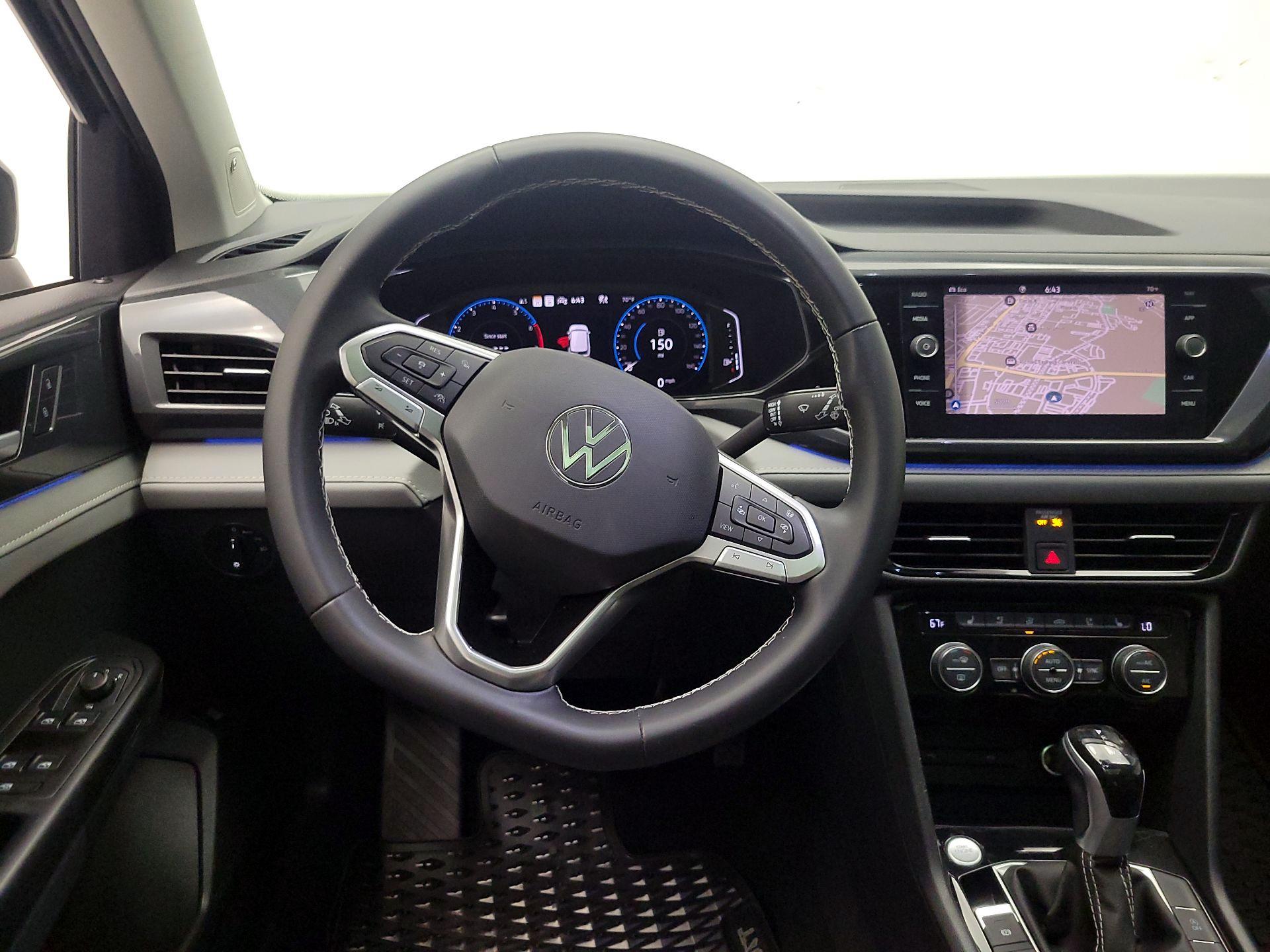 Thumbnail: 2023 Volkswagen Taos - 10