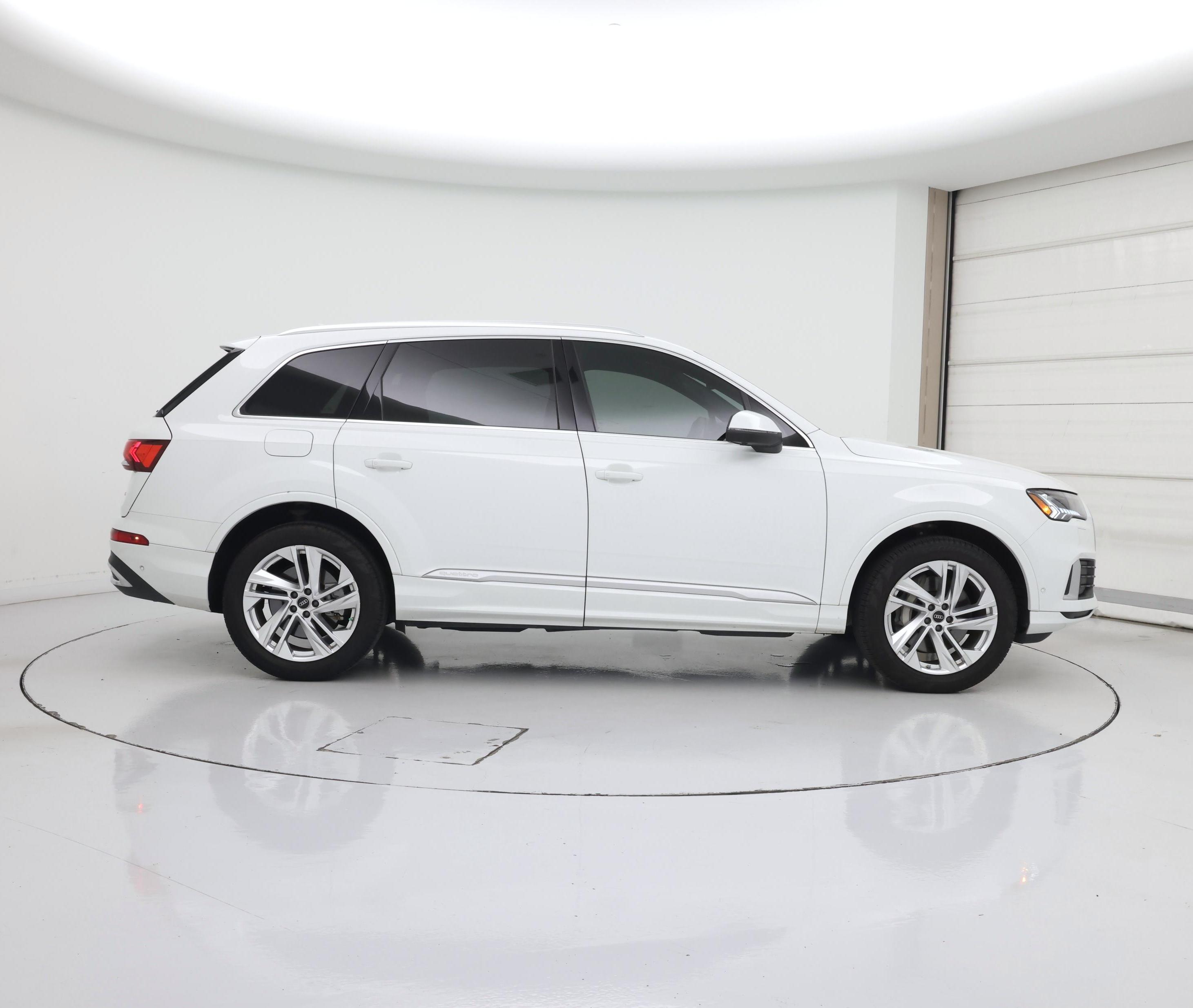 Thumbnail: 2024 Audi Q7 - 7