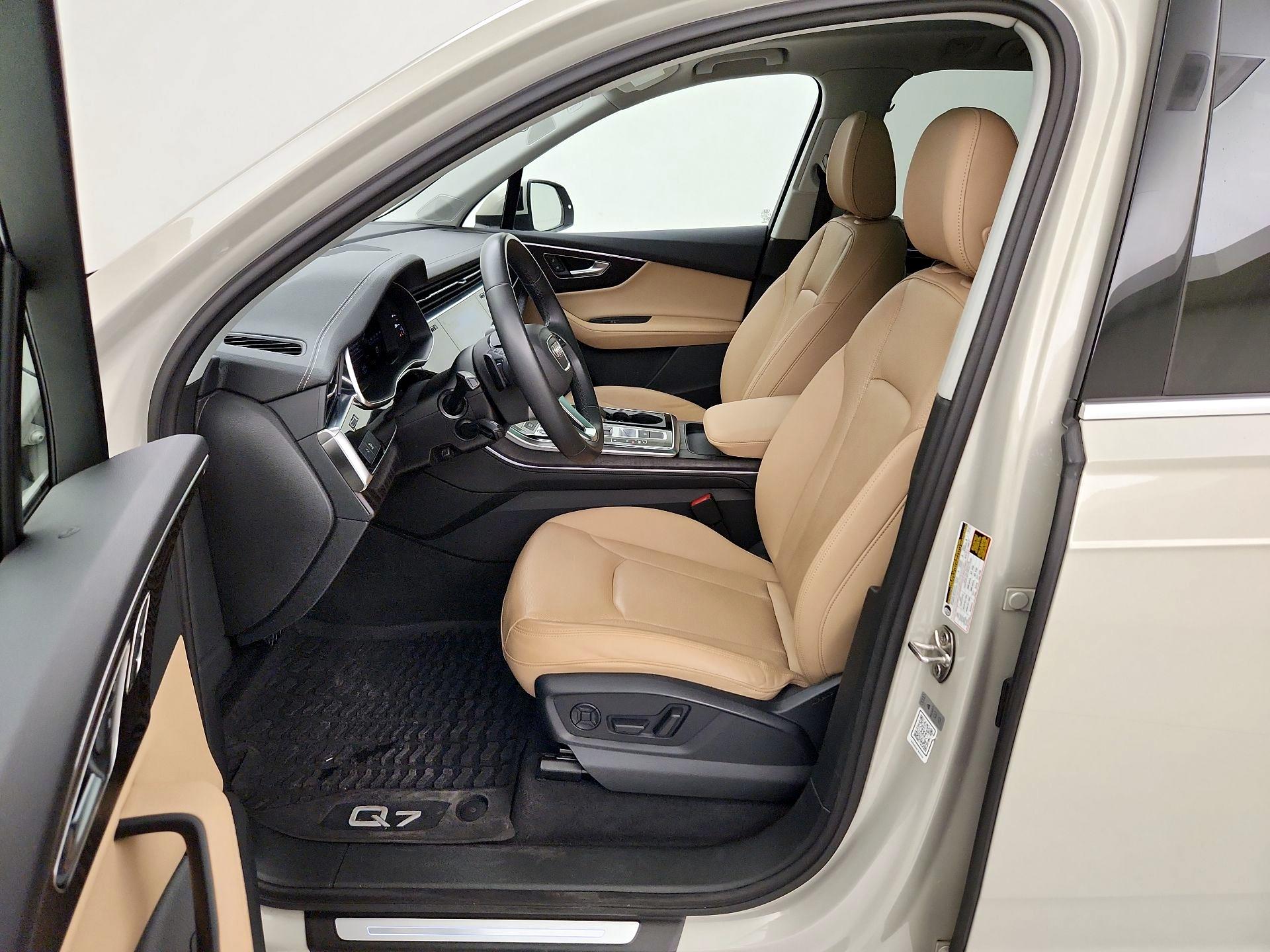 Thumbnail: 2023 Audi Q7 - 11