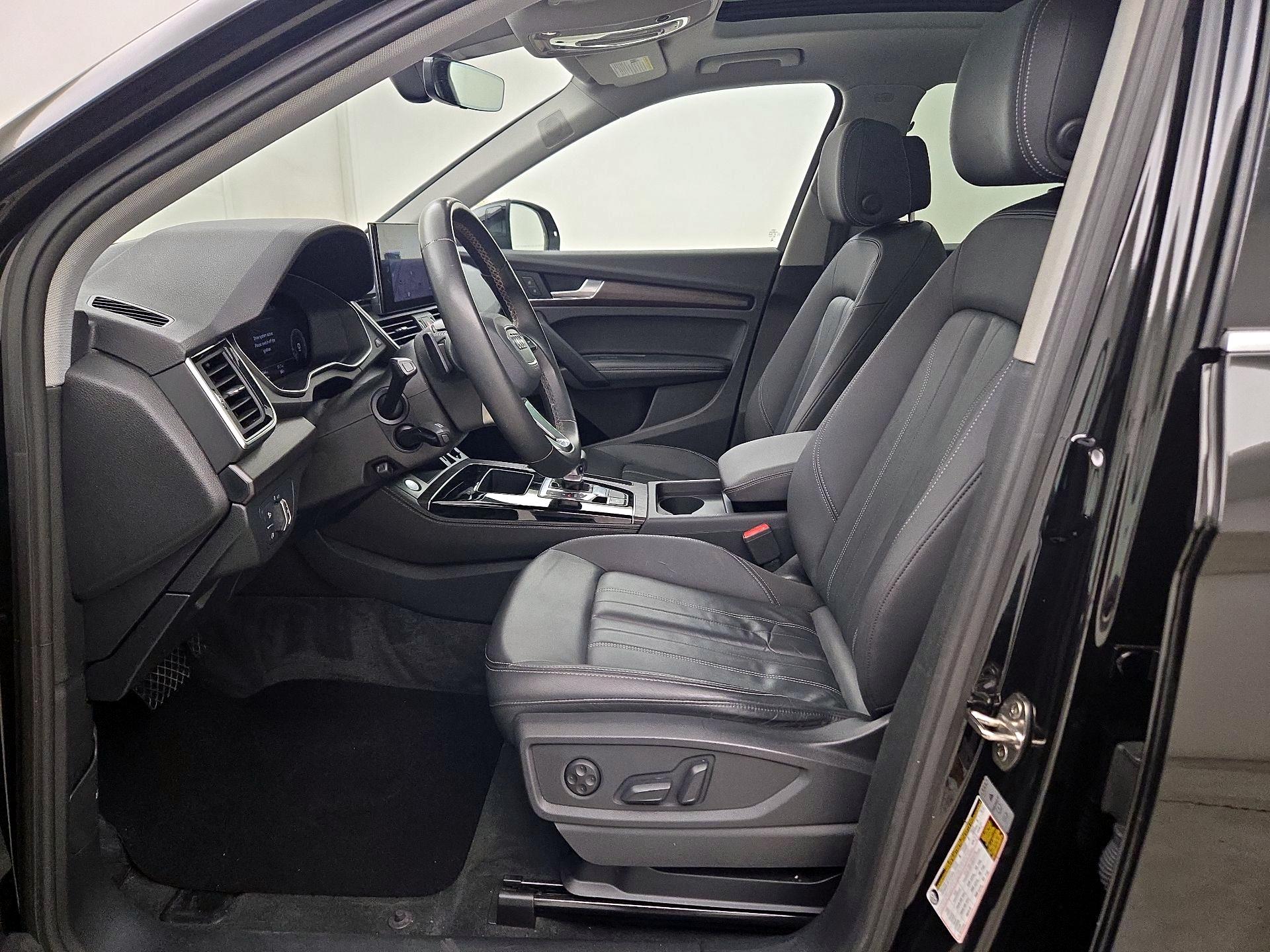 Thumbnail: 2023 Audi Q5 - 11