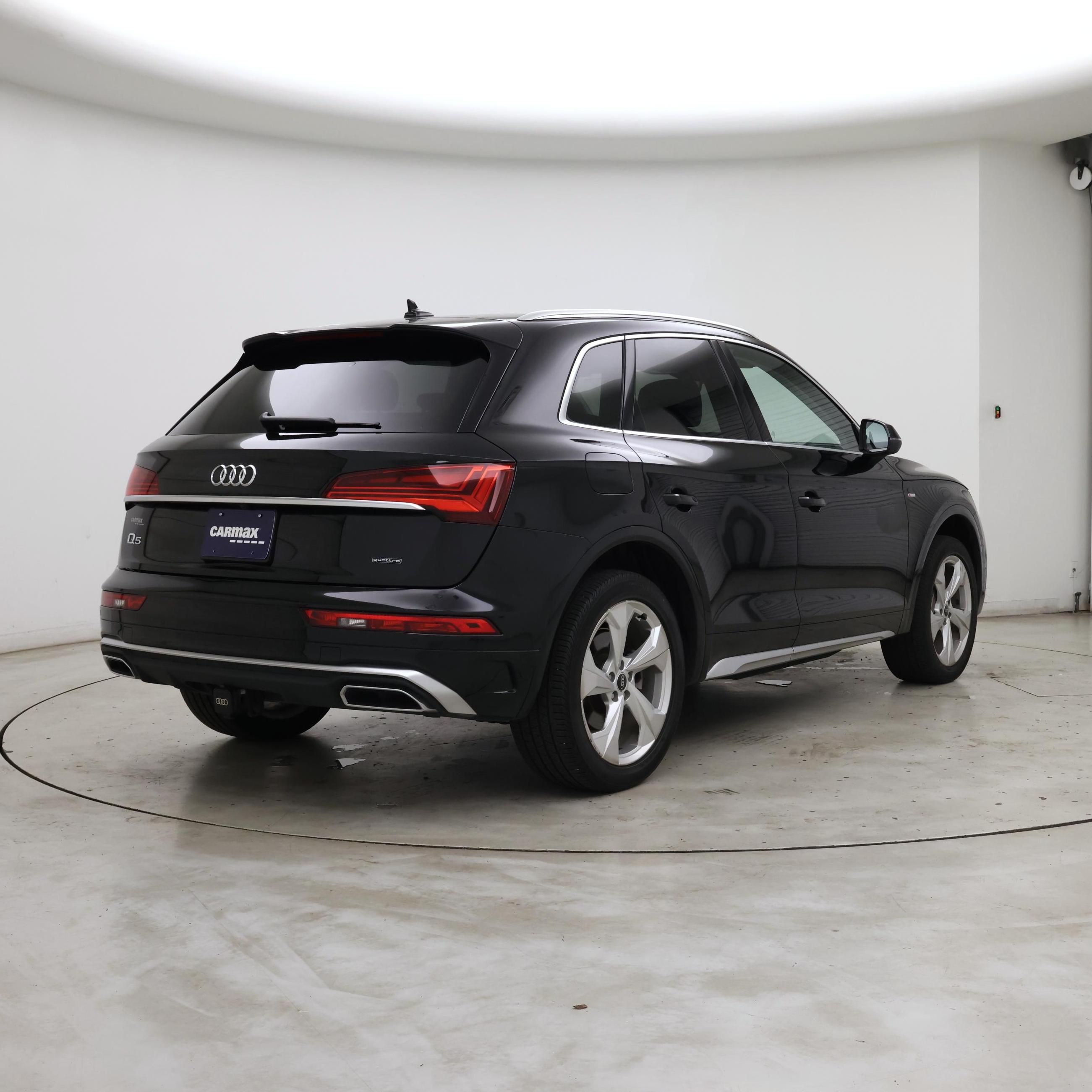 Thumbnail: 2023 Audi Q5 - 8
