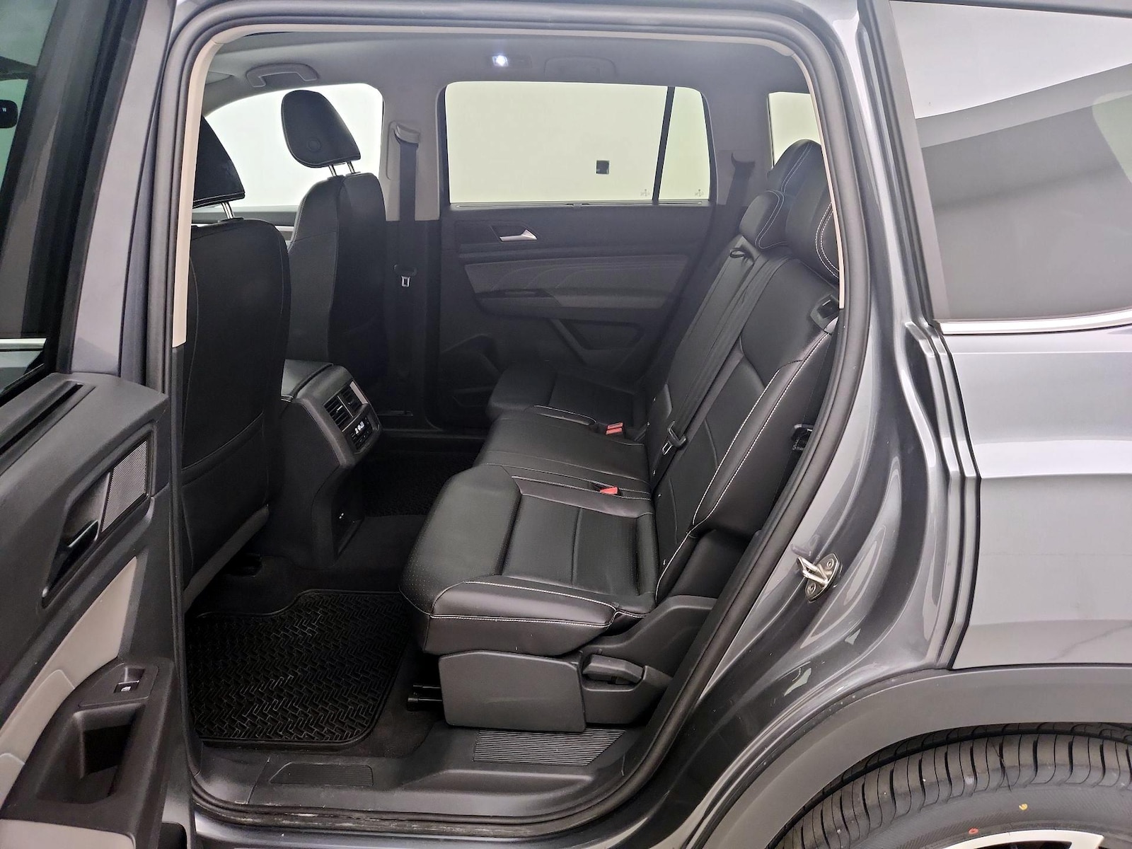 2023 Volkswagen Atlas SEL - Photo 19