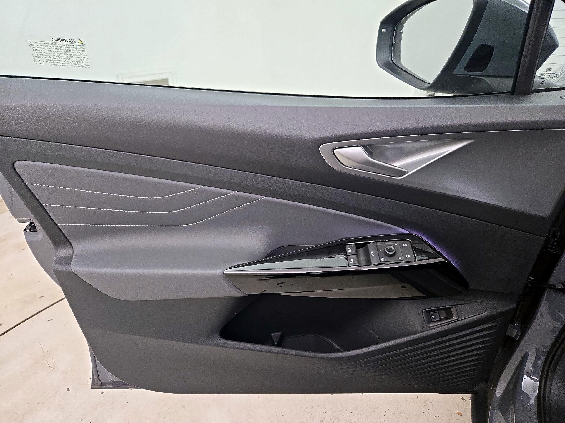 Thumbnail: 2023 Volkswagen ID.4 - 12