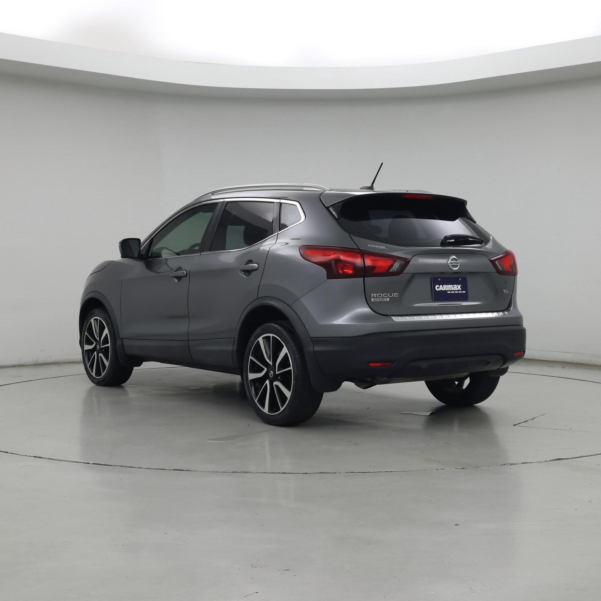 Thumbnail: 2018 Nissan Rogue Sport - 2