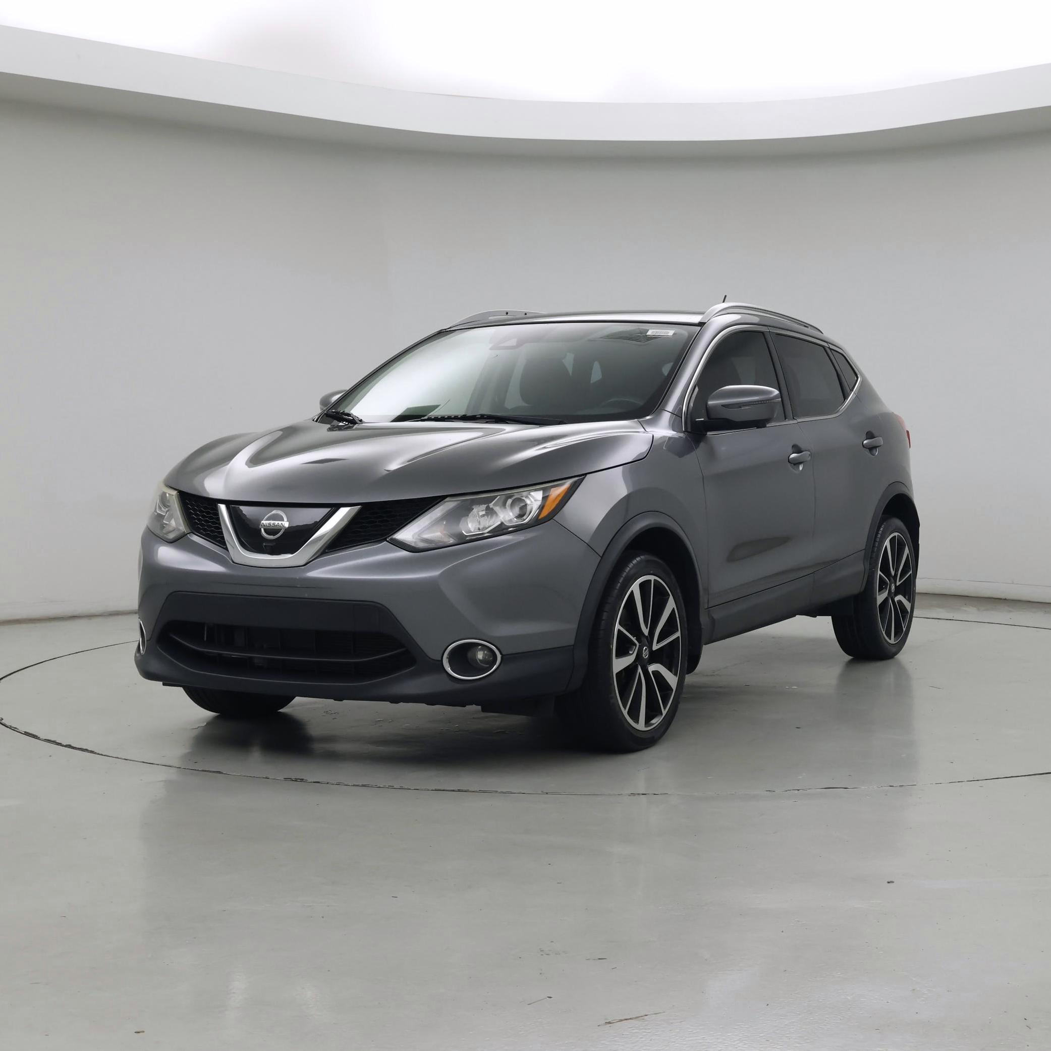 Thumbnail: 2018 Nissan Rogue Sport - 4
