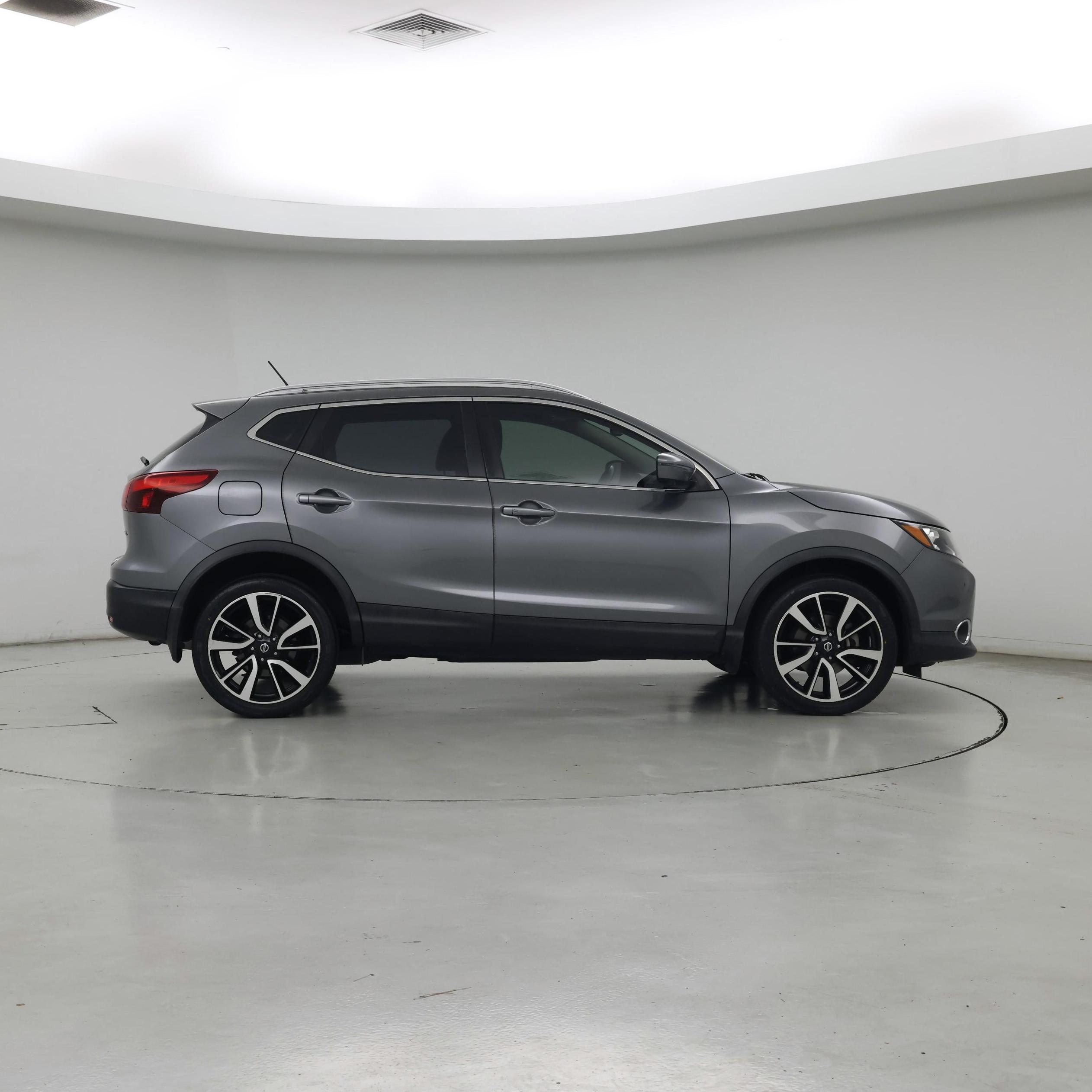 Thumbnail: 2018 Nissan Rogue Sport - 7
