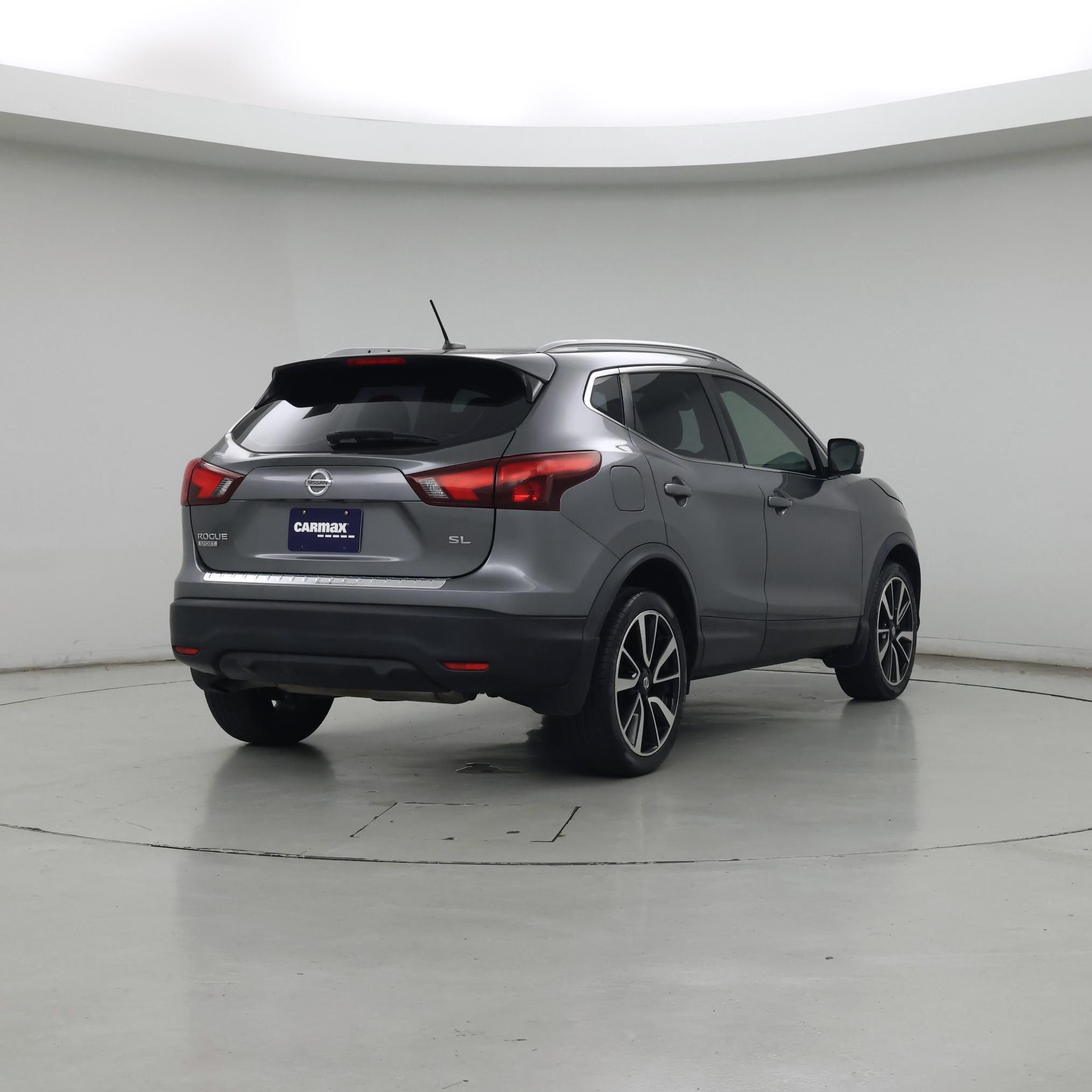 Thumbnail: 2018 Nissan Rogue Sport - 8