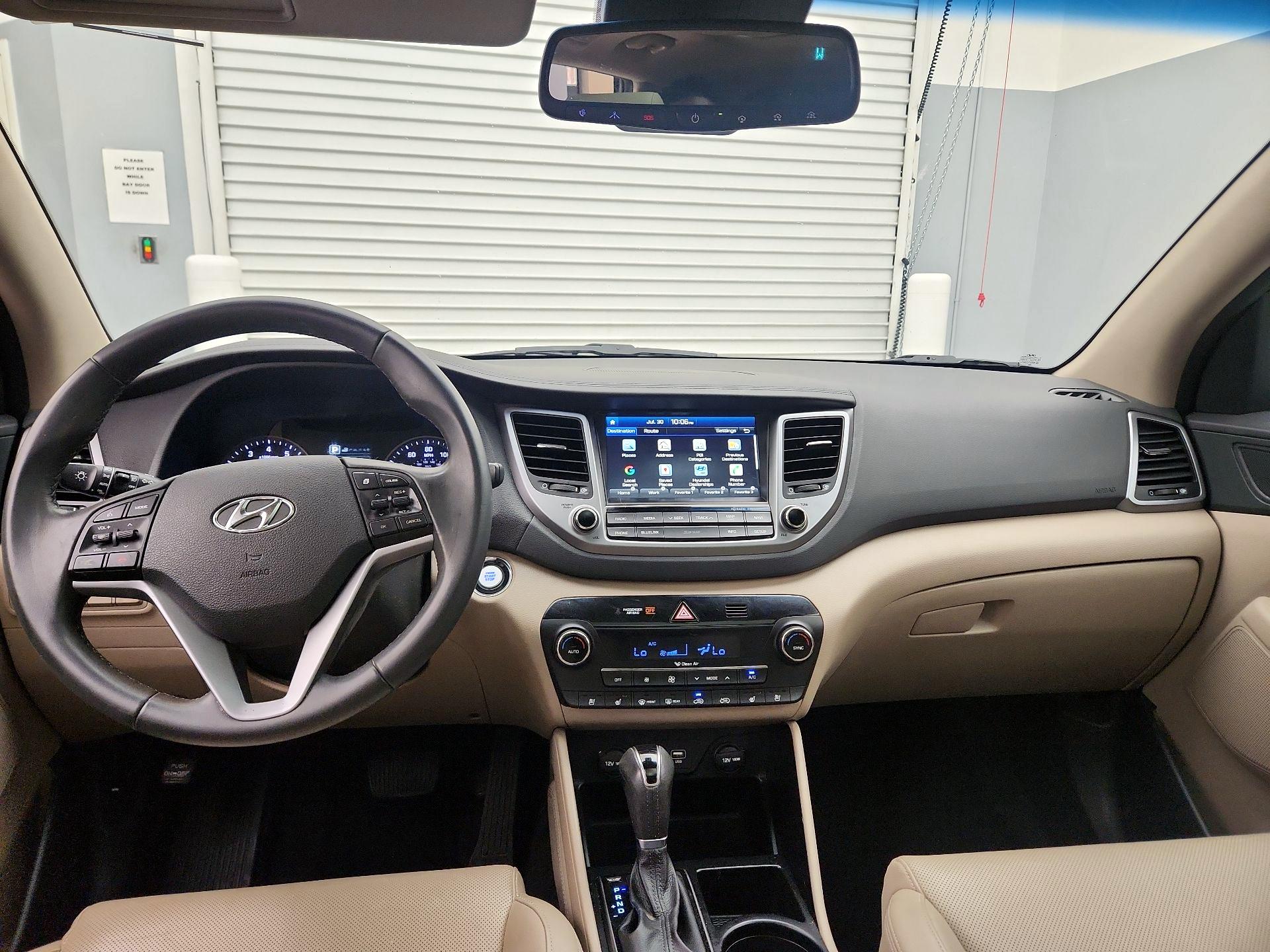 Thumbnail: 2016 Hyundai Tucson - 9