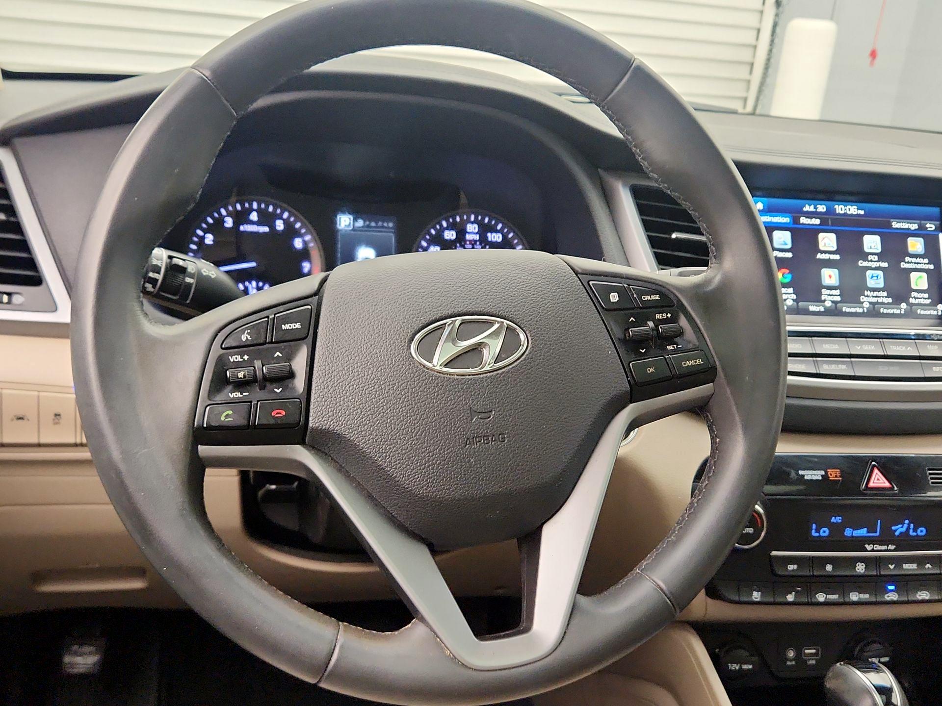 Thumbnail: 2016 Hyundai Tucson - 10