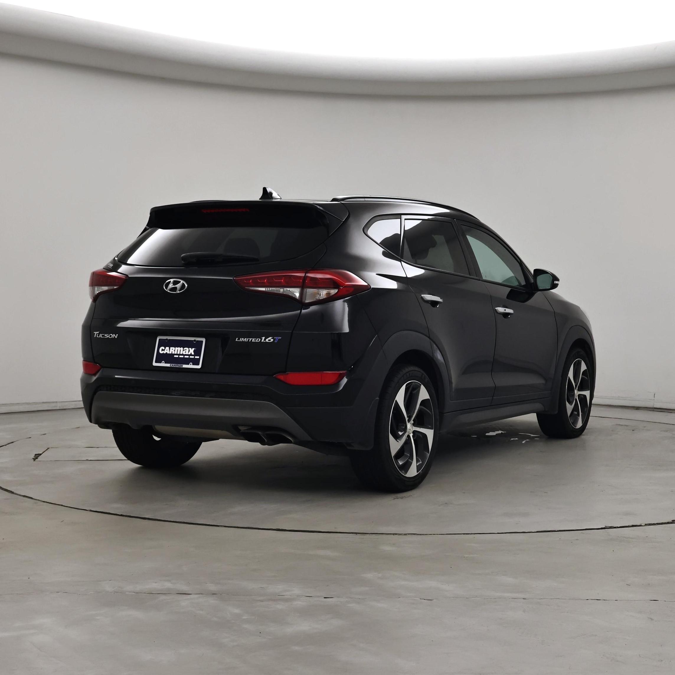 Thumbnail: 2016 Hyundai Tucson - 8