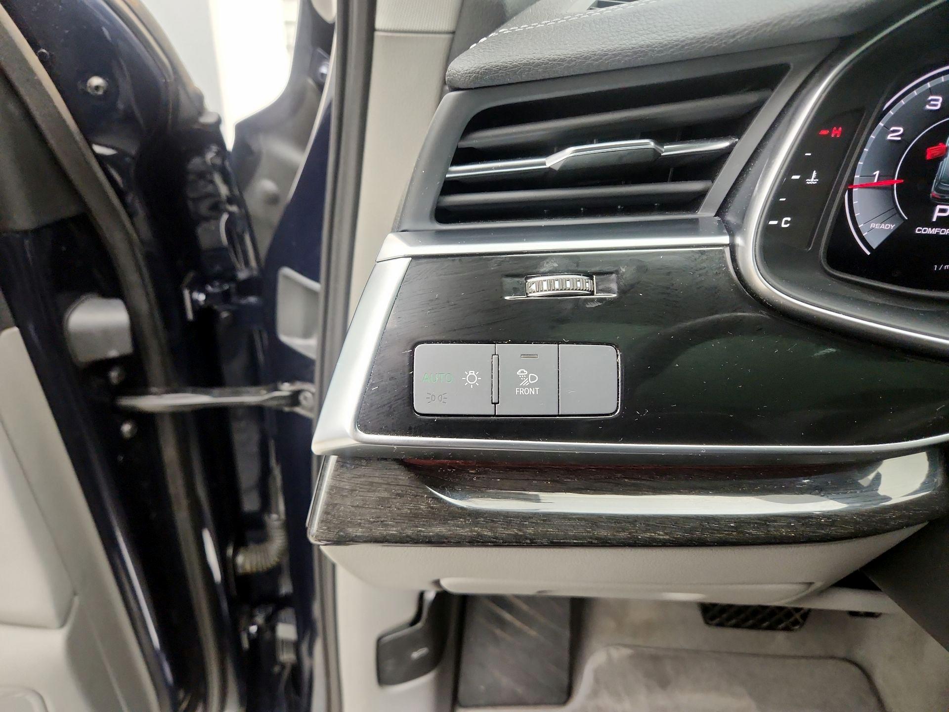 Thumbnail: 2023 Audi Q7 - 13