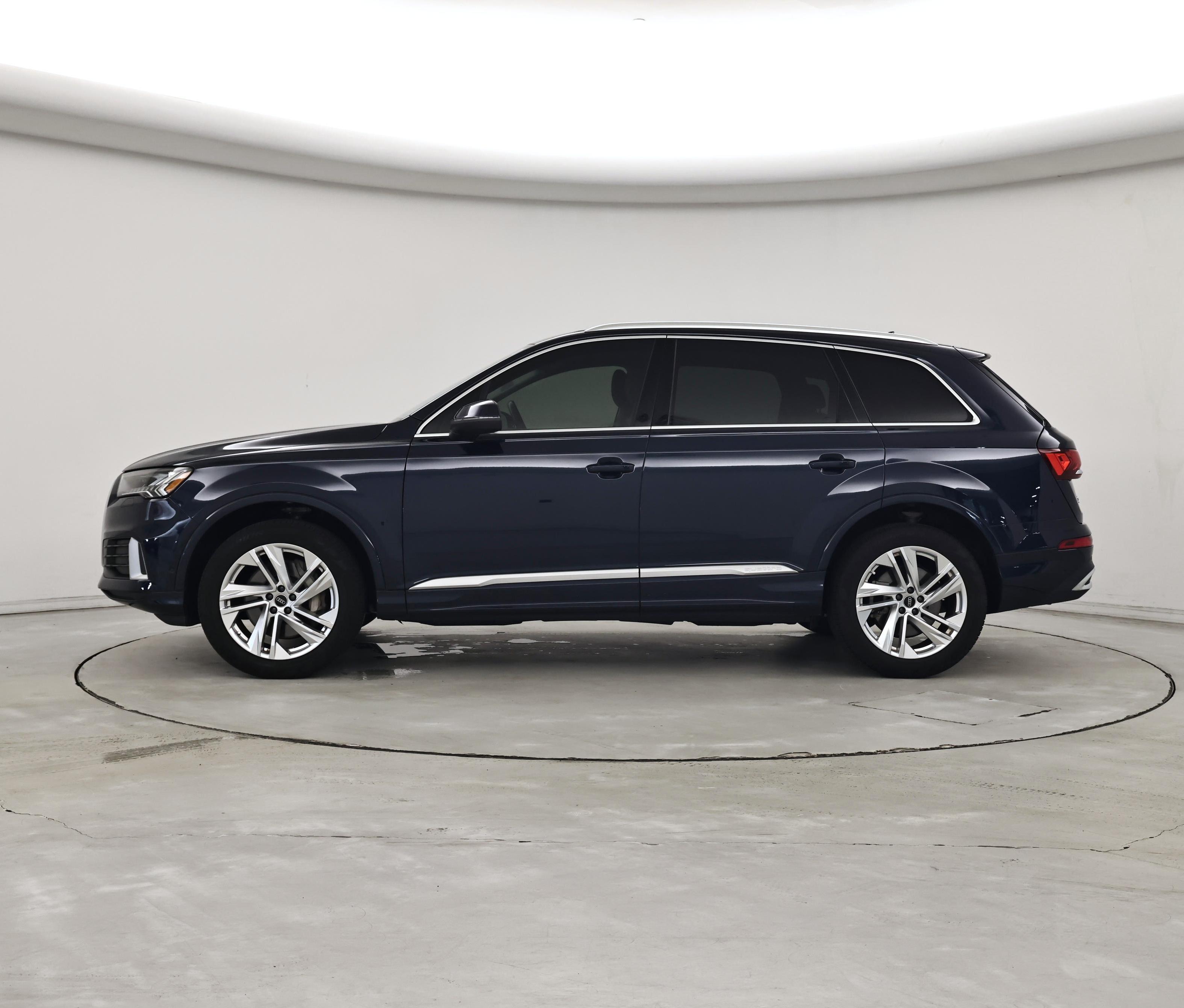 Thumbnail: 2023 Audi Q7 - 3