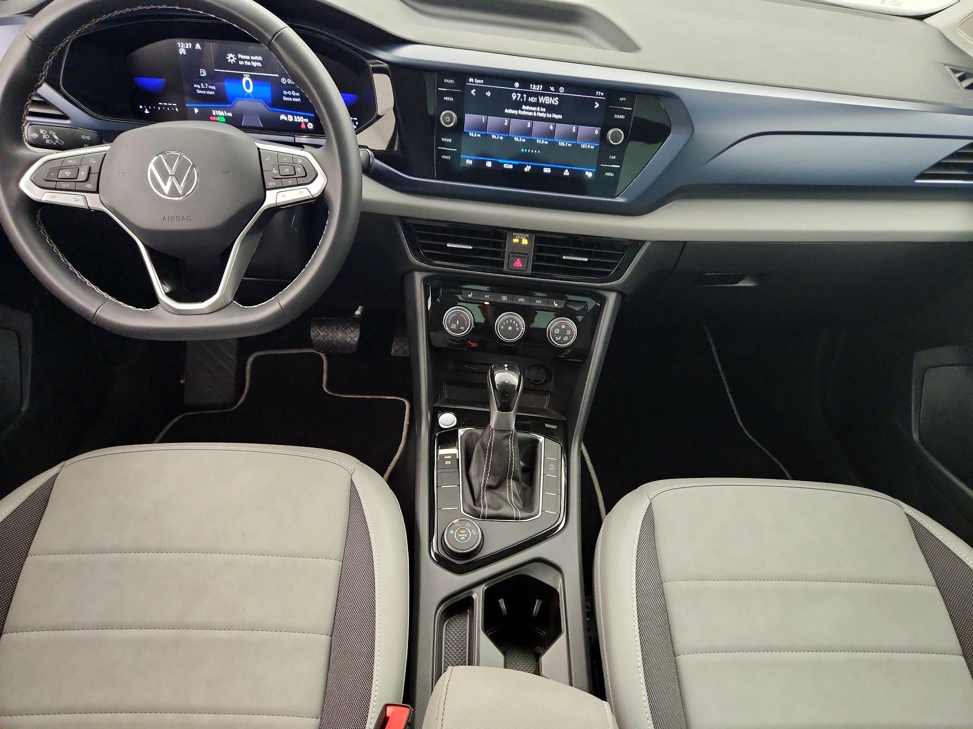 Thumbnail: 2023 Volkswagen Taos - 9