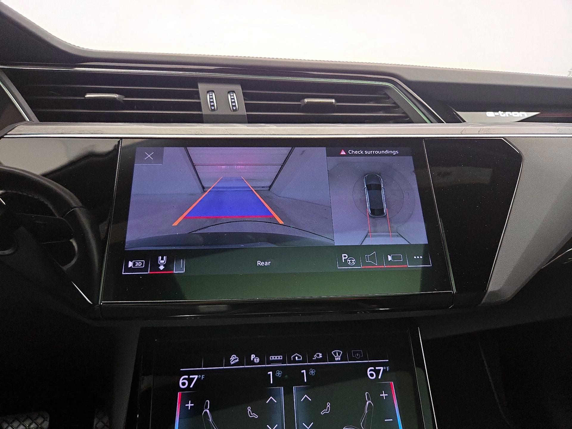 Thumbnail: 2024 Audi Q8 e-tron - 15