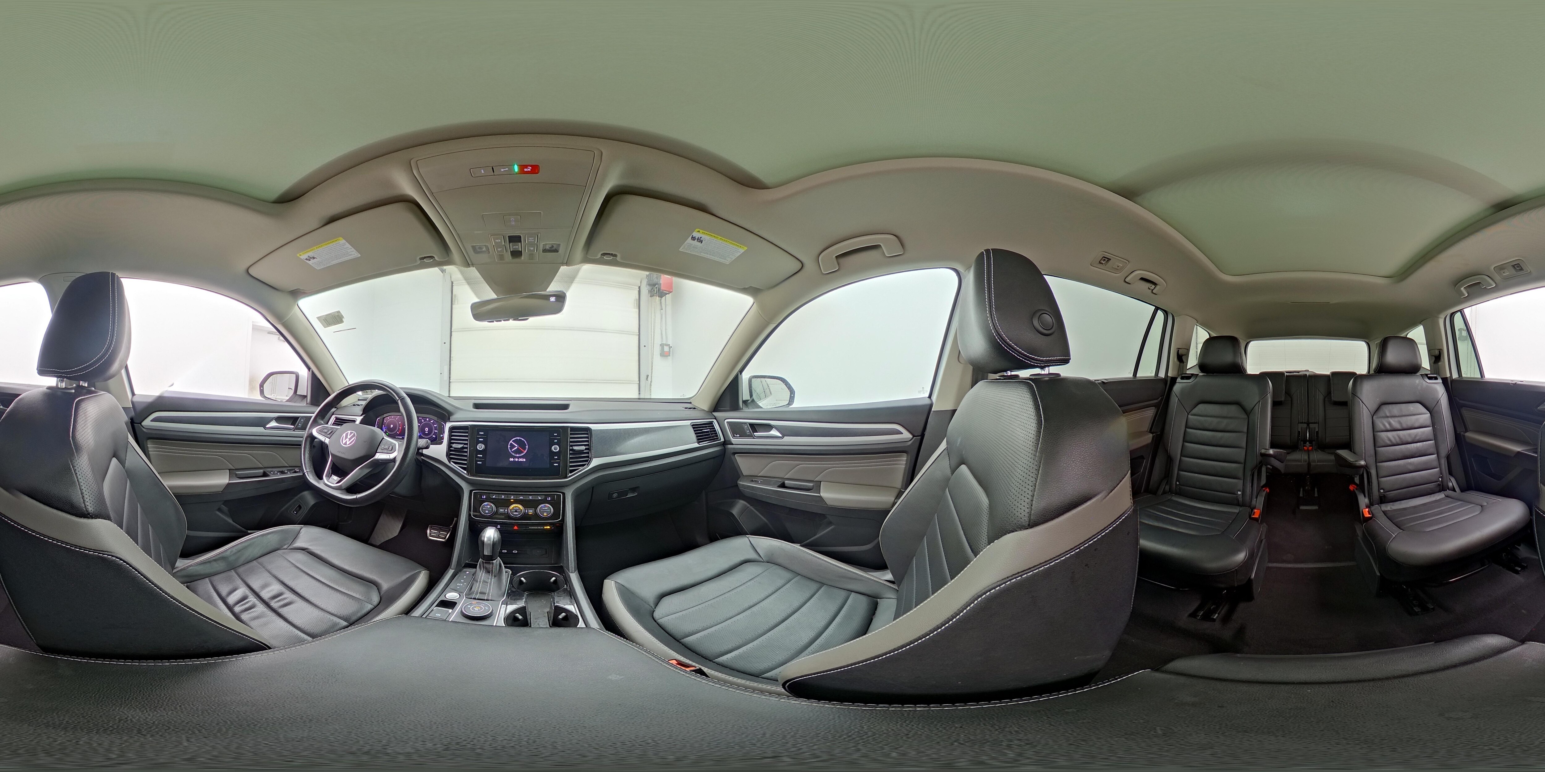 2023 Volkswagen Atlas SEL Premium R-Line - Photo 28