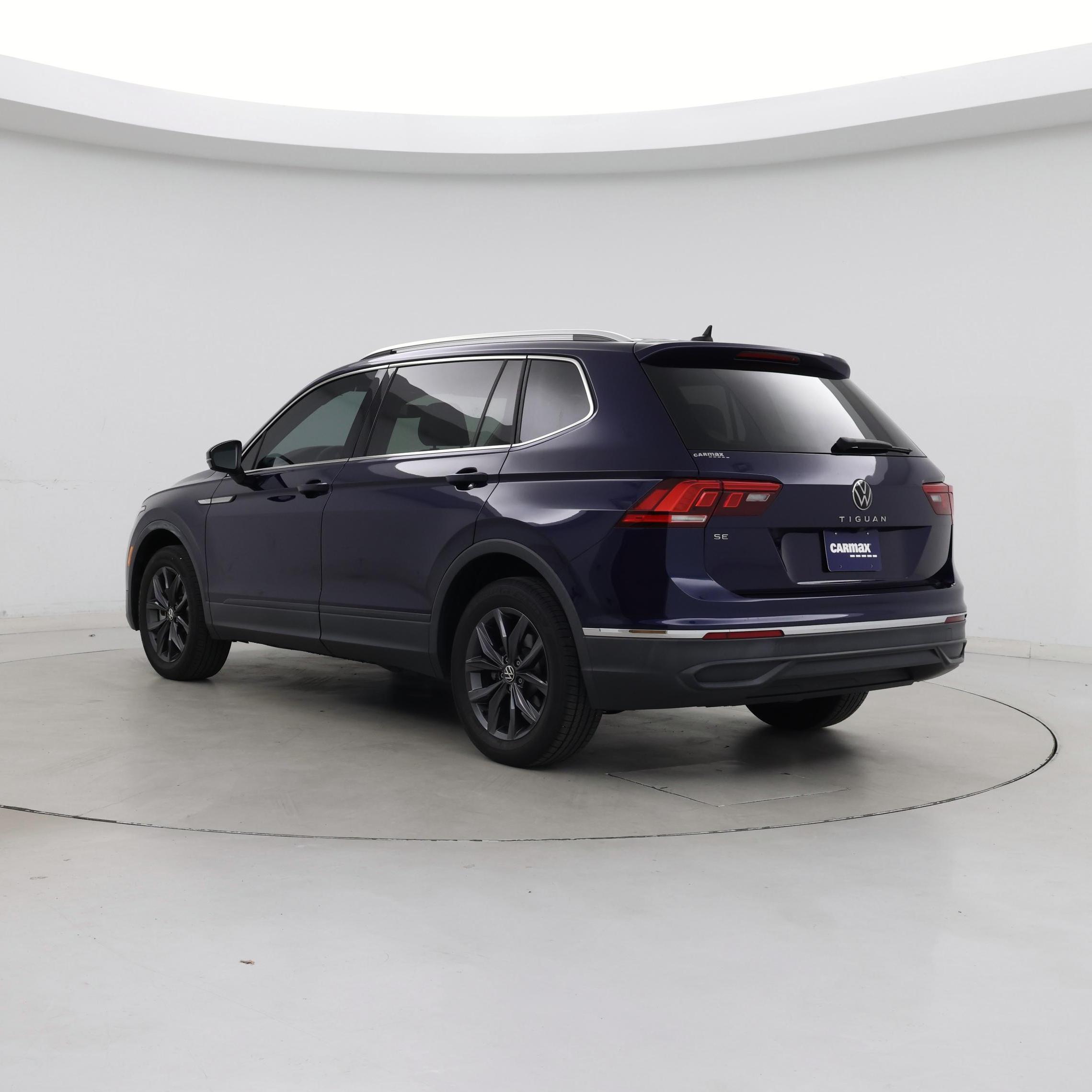 Thumbnail: 2023 Volkswagen Tiguan - 2
