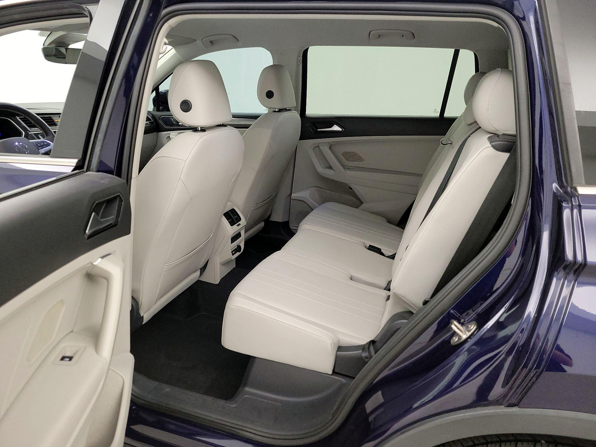 Thumbnail: 2023 Volkswagen Tiguan - 19