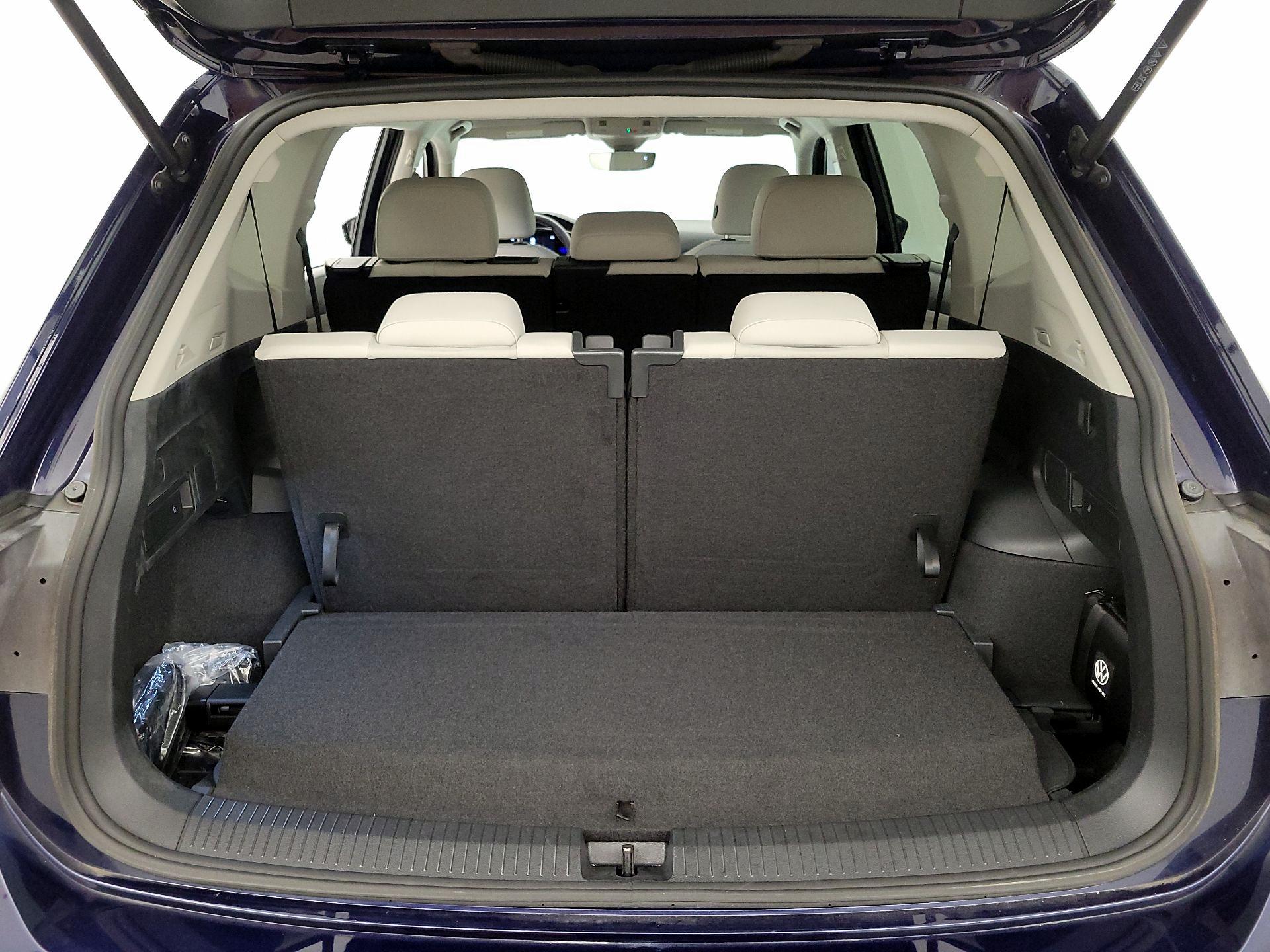 Thumbnail: 2023 Volkswagen Tiguan - 20