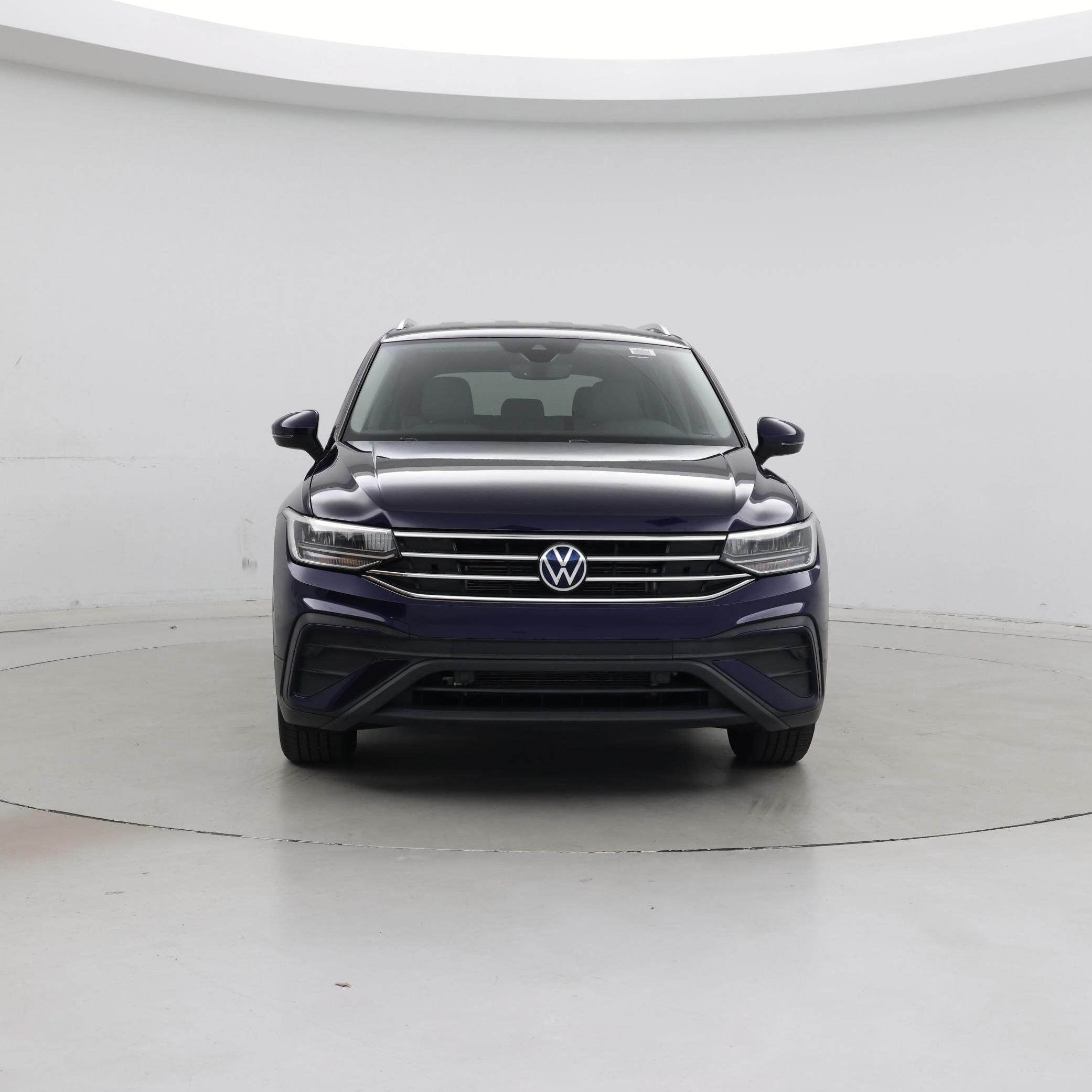 Thumbnail: 2023 Volkswagen Tiguan - 5