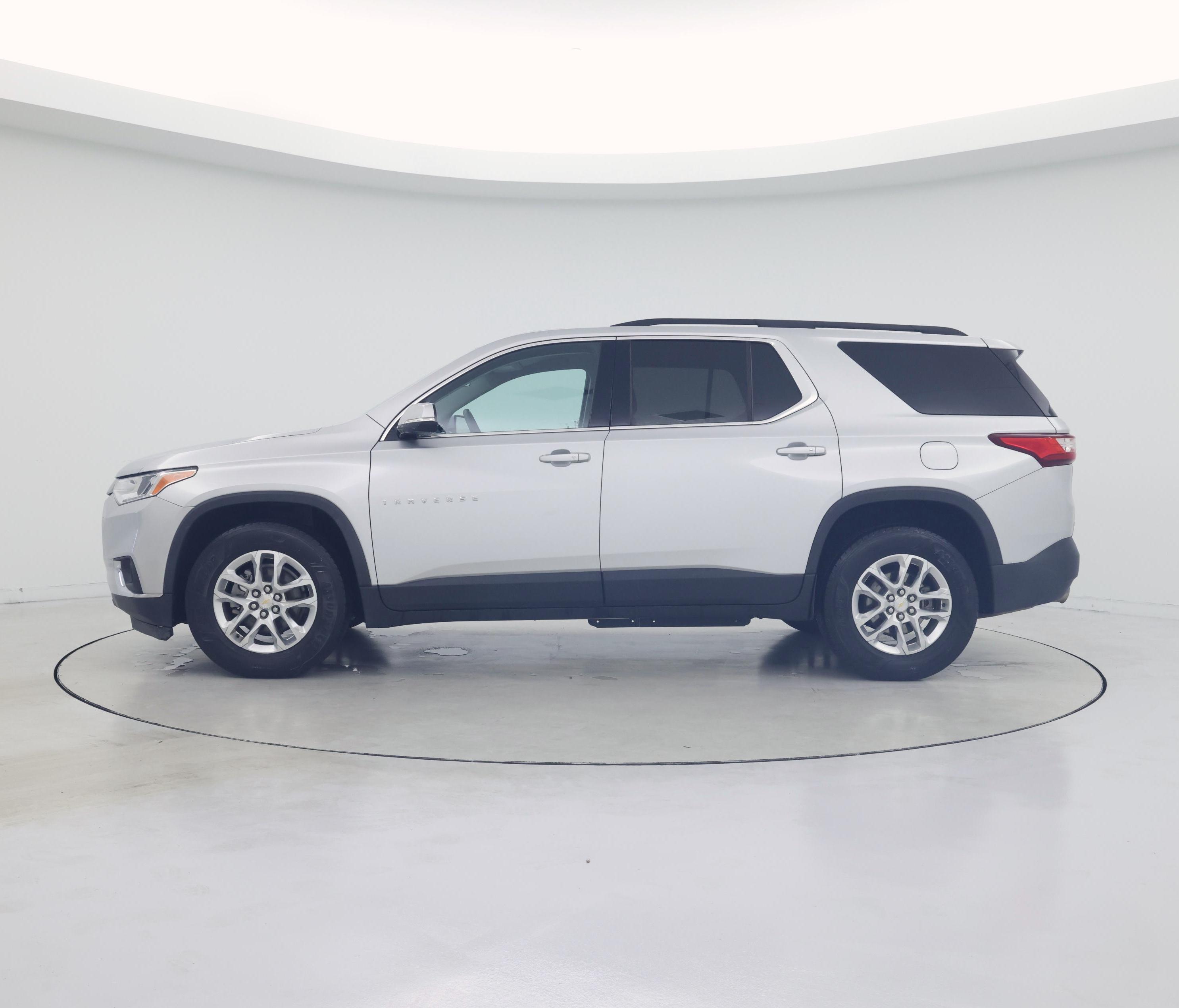 Thumbnail: 2018 Chevrolet Traverse - 3
