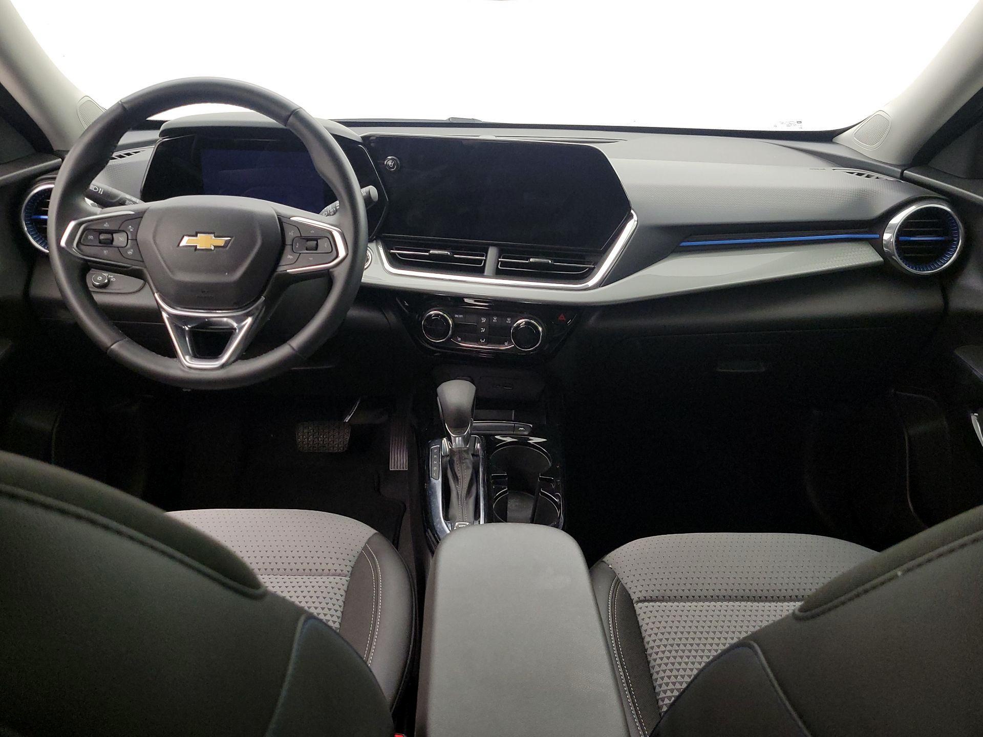 Thumbnail: 2025 Chevrolet Trax - 9