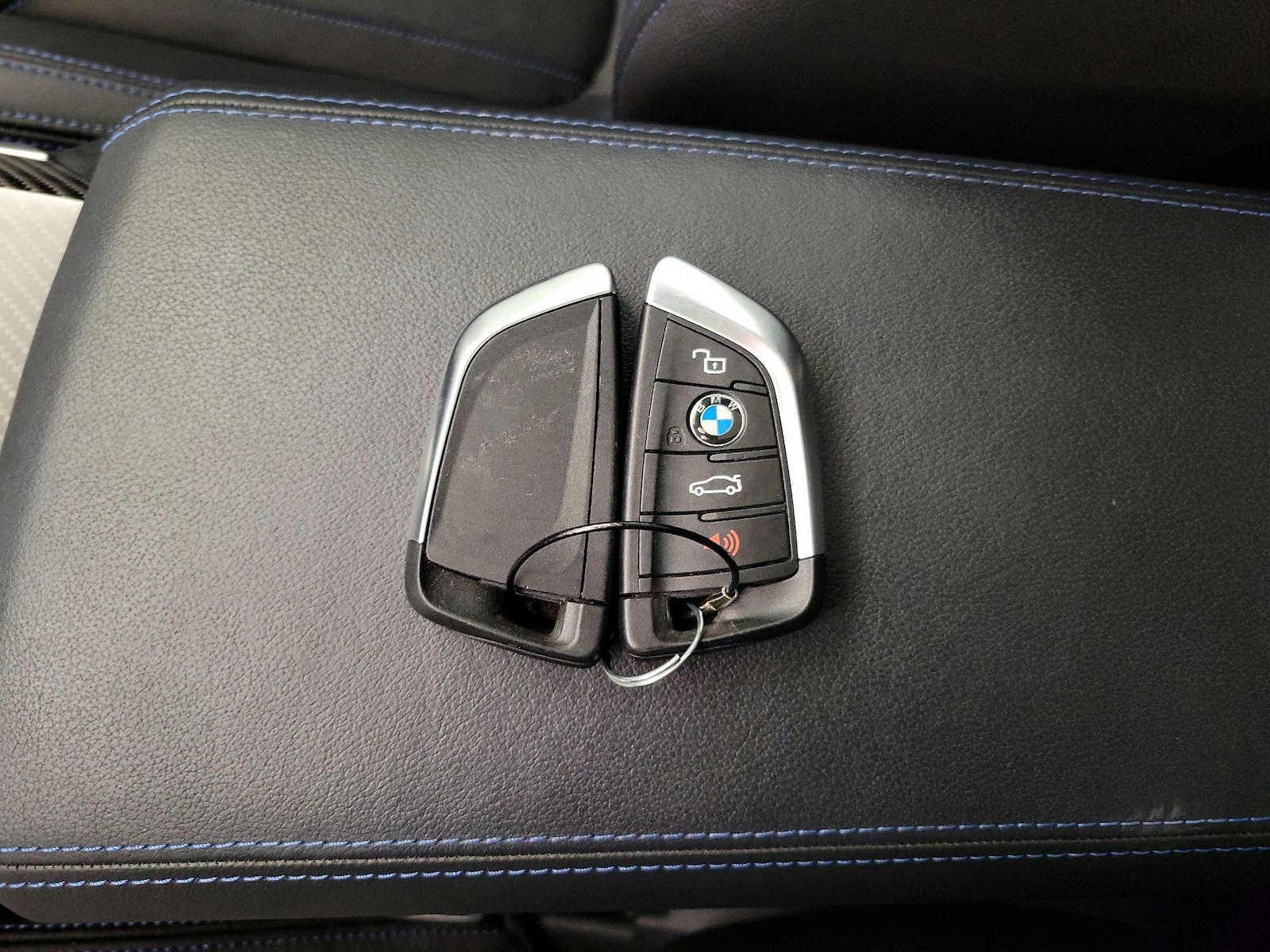 2023 BMW i4 M50 - Photo 24