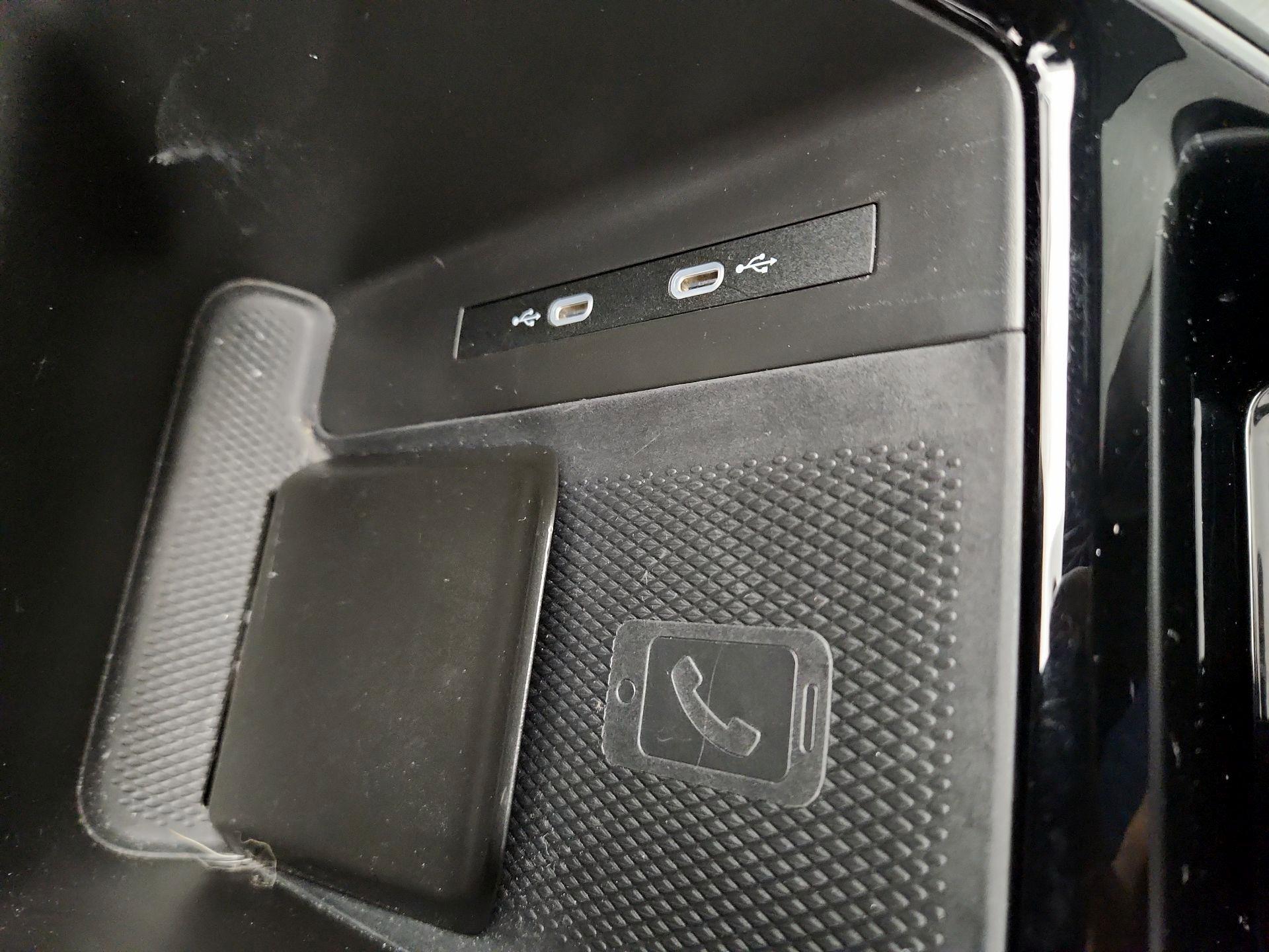 Thumbnail: 2023 Volkswagen ID.4 - 18