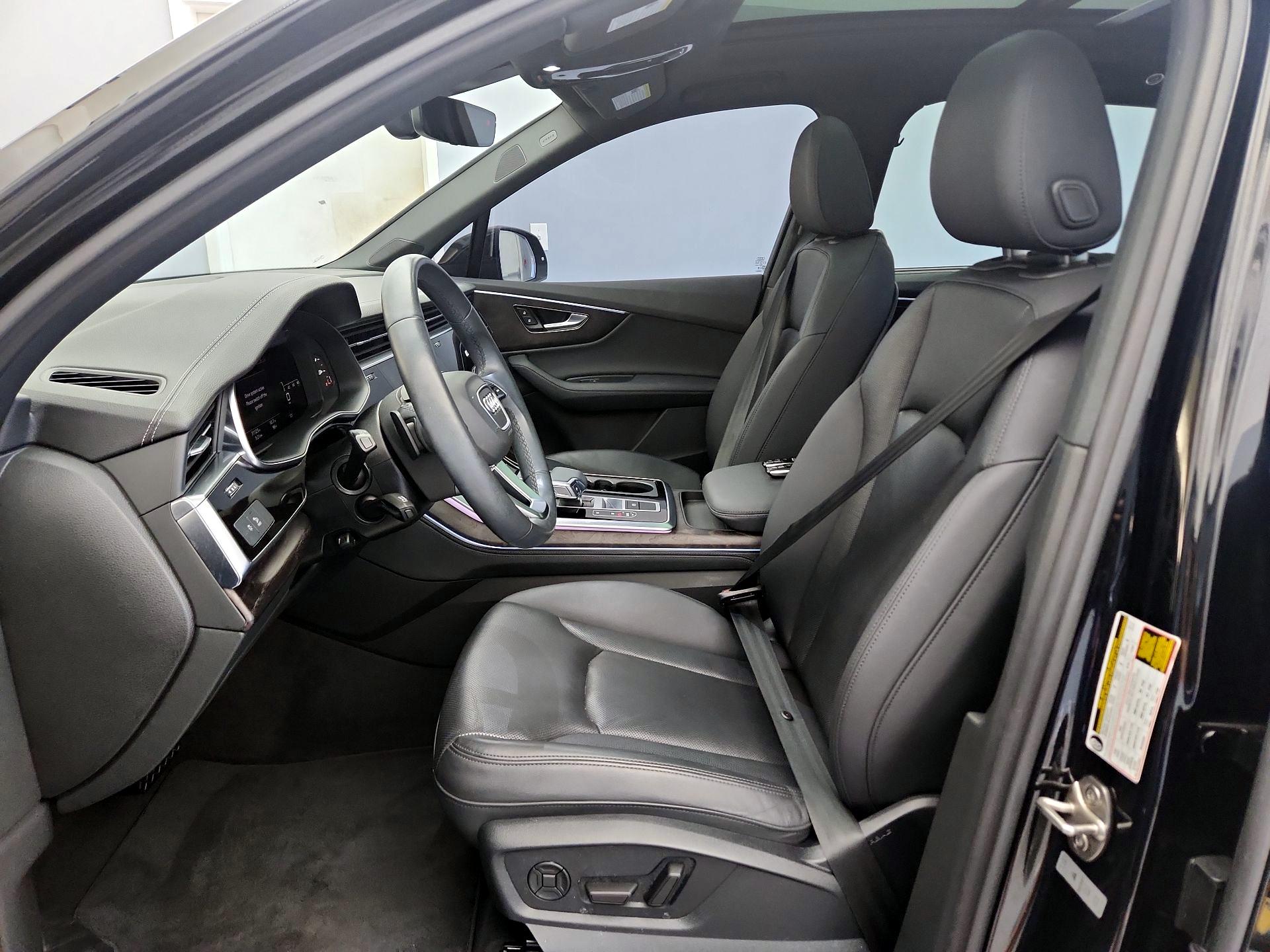 Thumbnail: 2023 Audi Q7 - 11