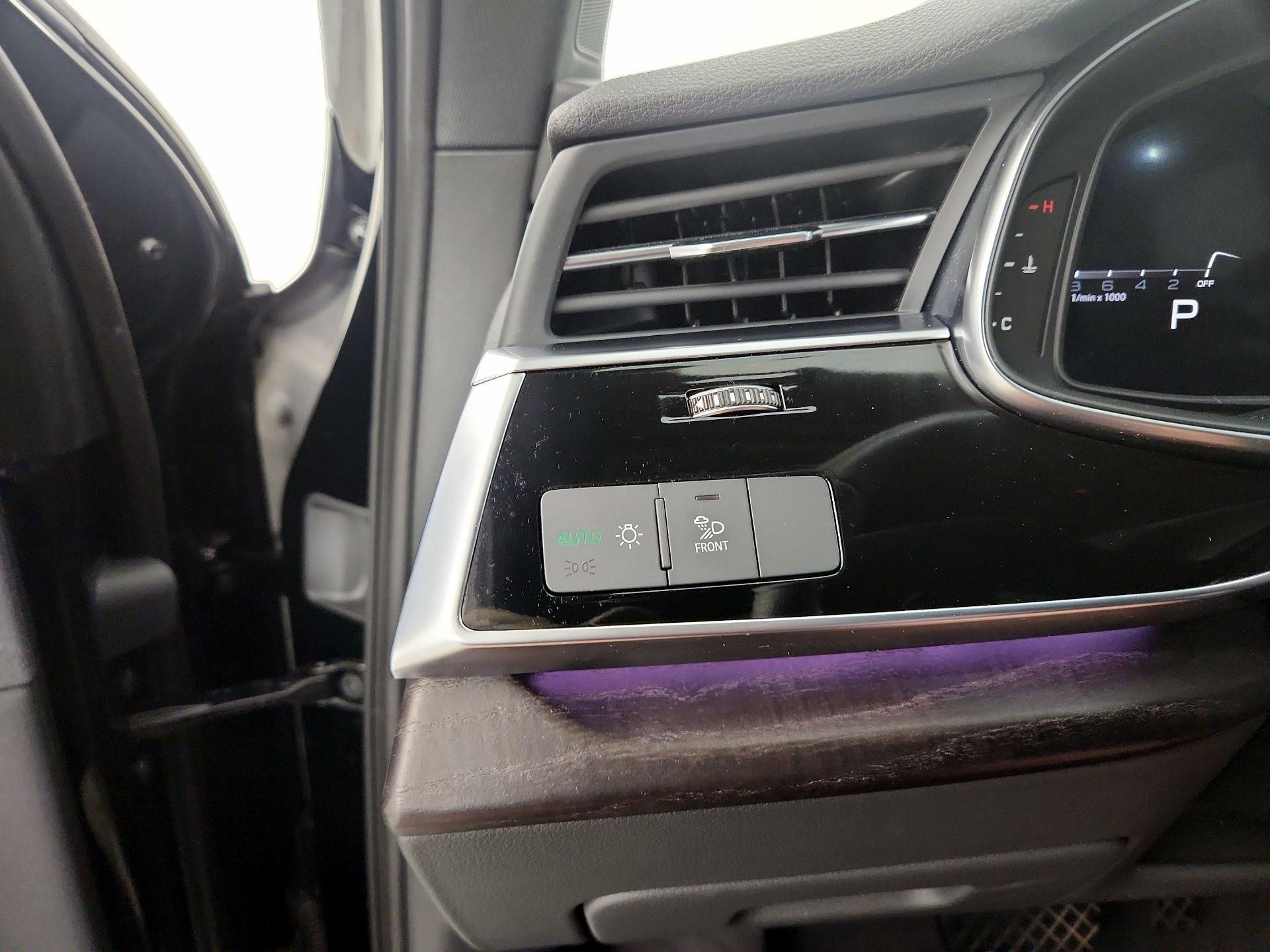 Thumbnail: 2023 Audi Q7 - 13