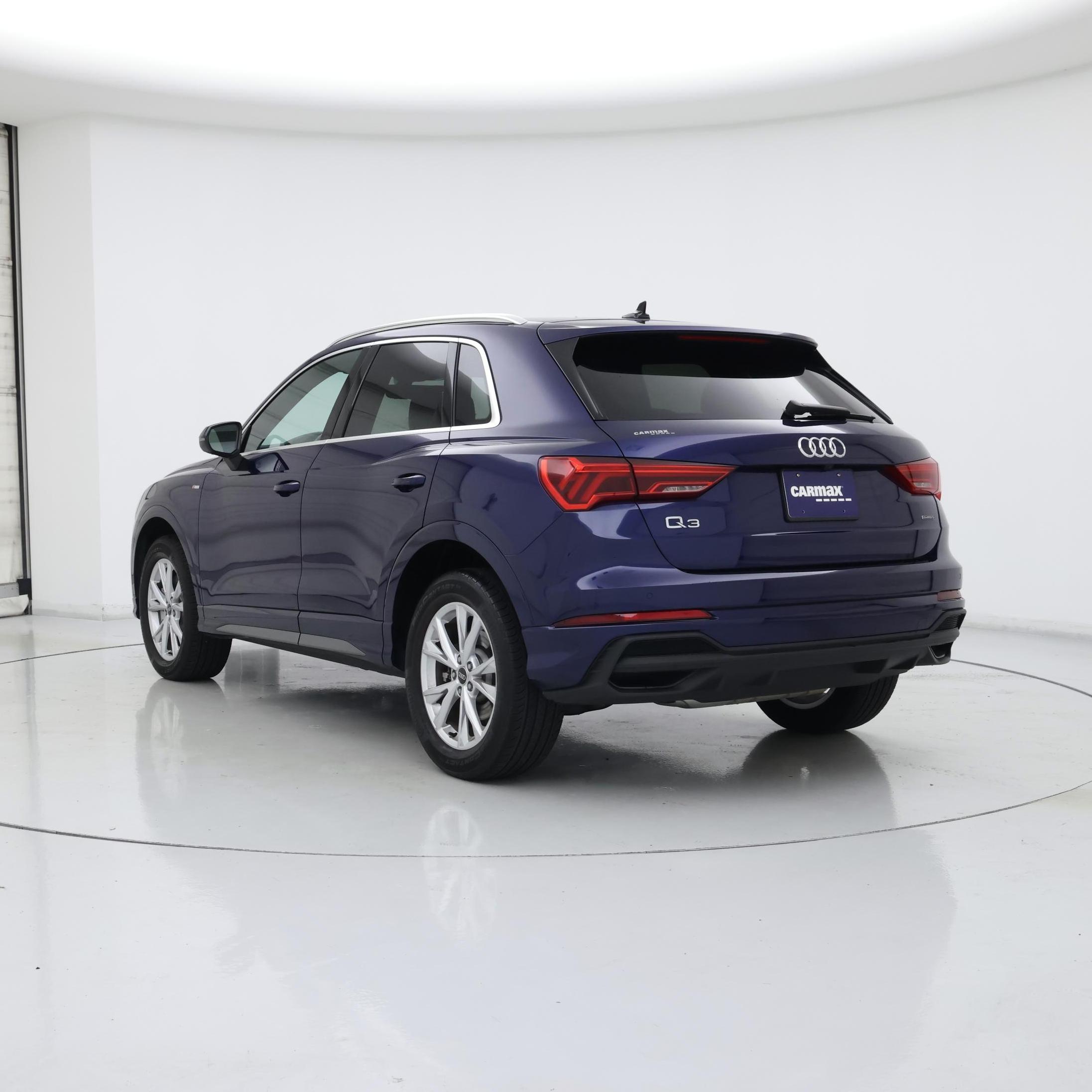 Thumbnail: 2024 Audi Q3 - 2