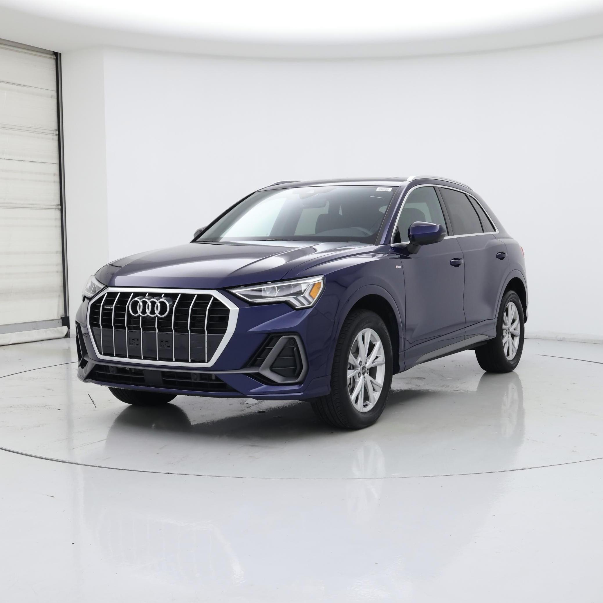 Thumbnail: 2024 Audi Q3 - 4