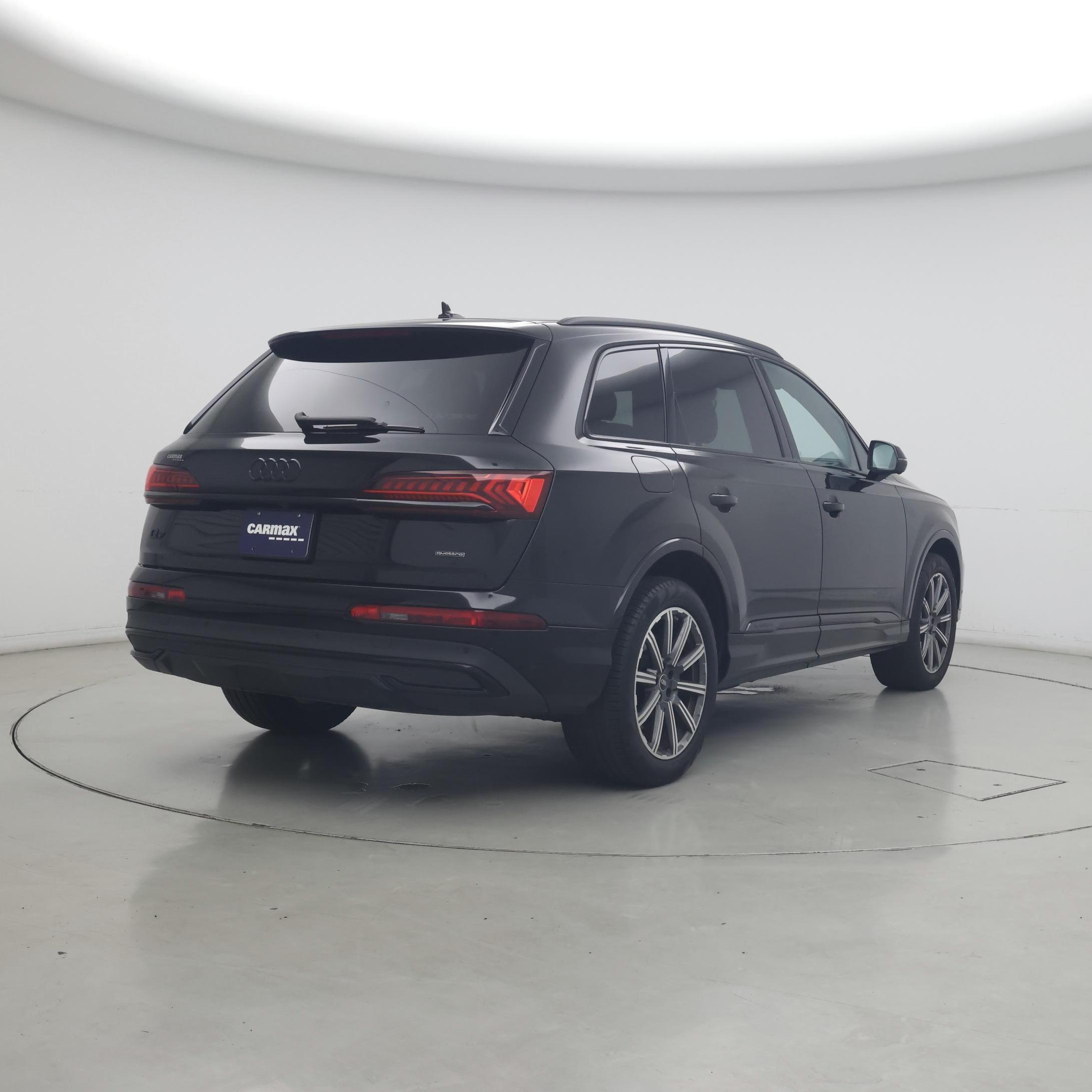Thumbnail: 2023 Audi Q7 - 8