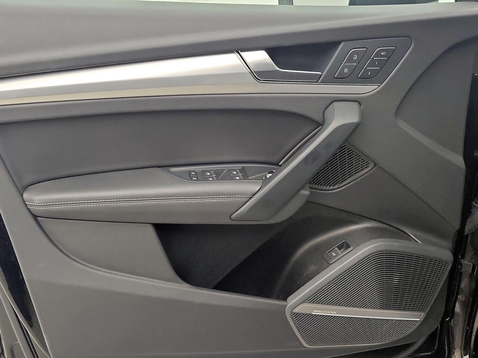 Thumbnail: 2023 Audi Q5 - 12