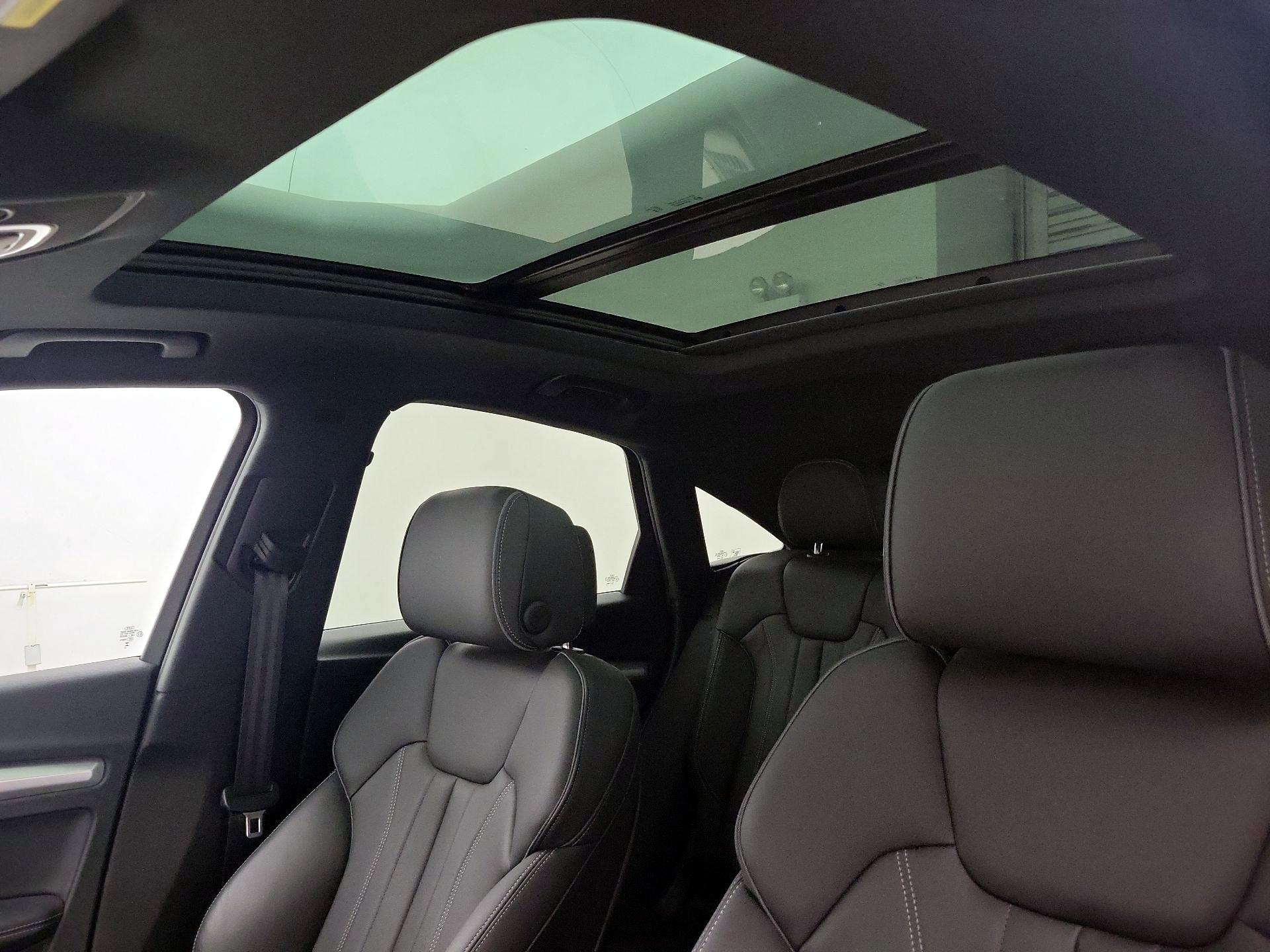 Thumbnail: 2023 Audi Q5 - 19