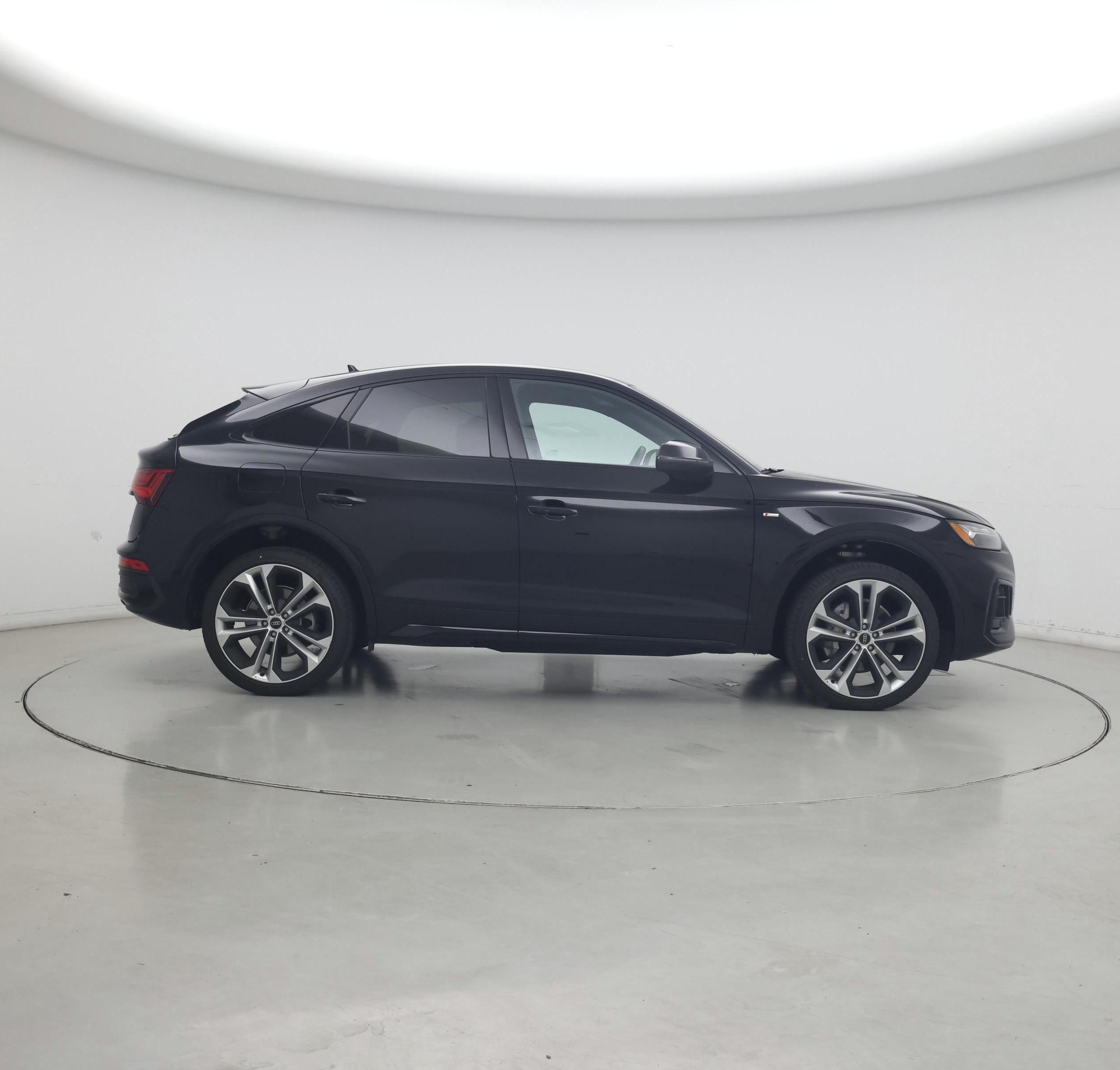 Thumbnail: 2023 Audi Q5 - 7