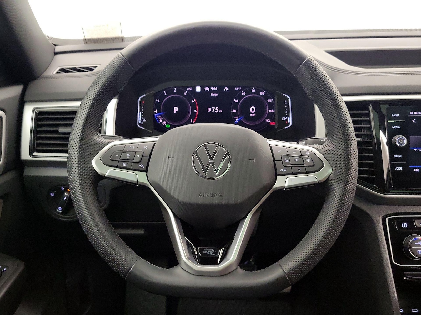 2023 Volkswagen Atlas Cross Sport SEL Premium R-Line - Photo 11