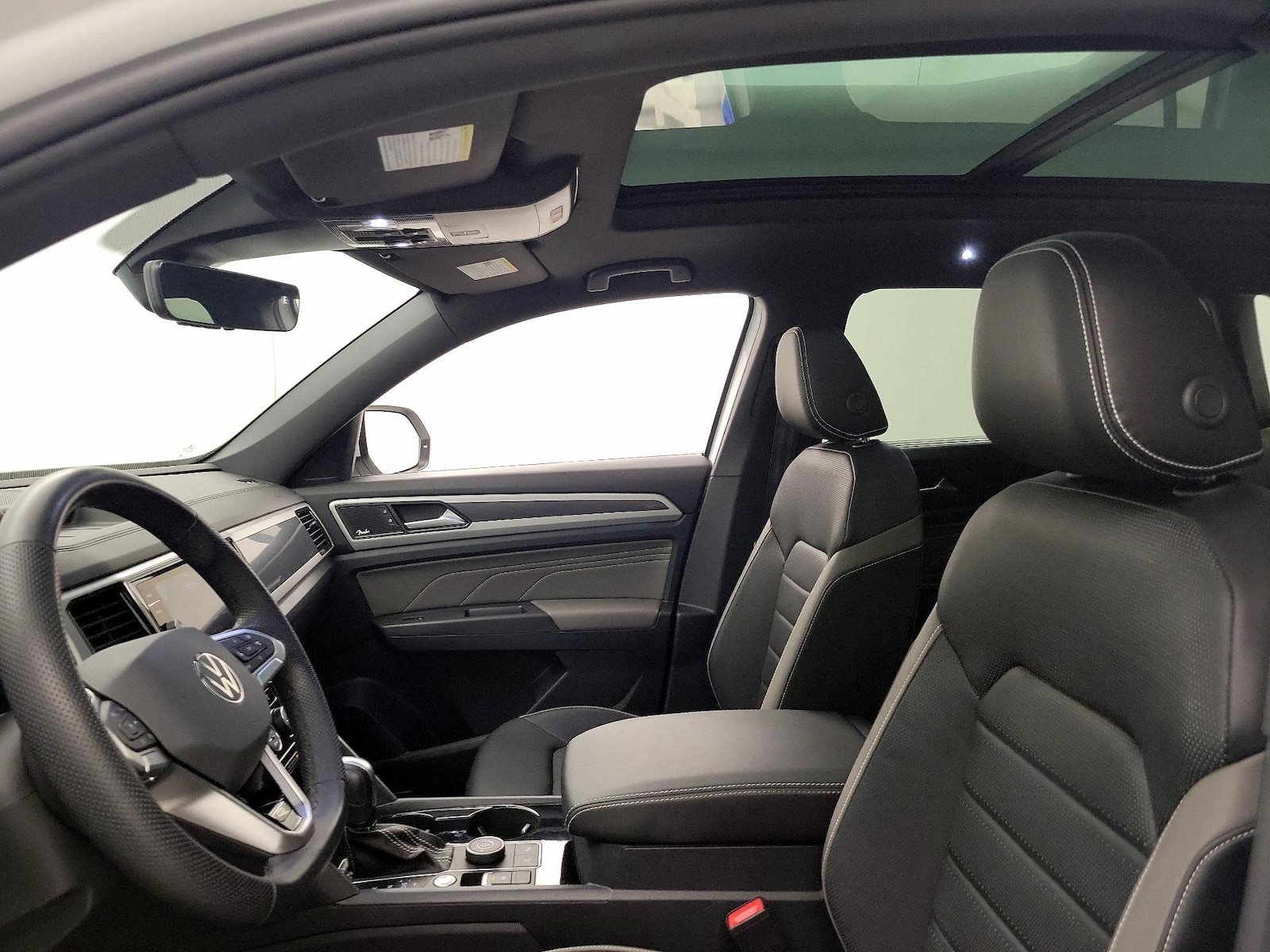 2023 Volkswagen Atlas Cross Sport SEL Premium R-Line - Photo 20