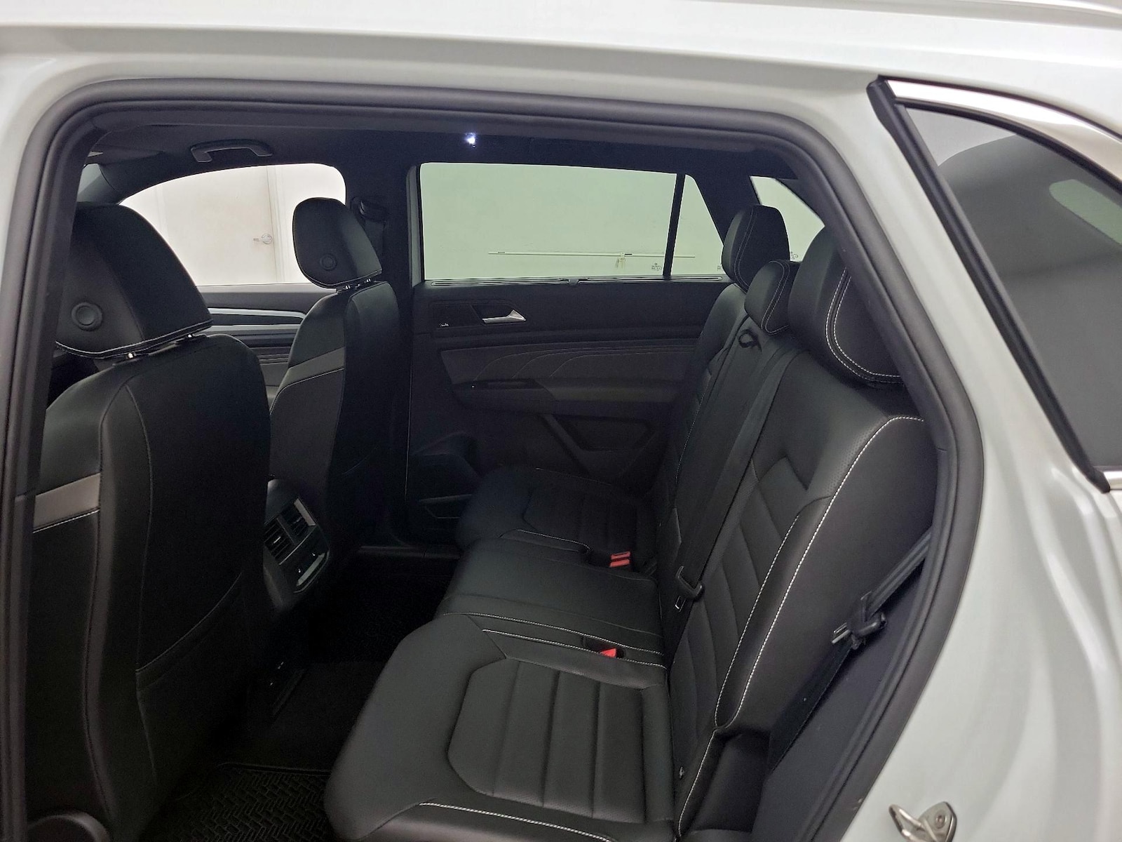 2023 Volkswagen Atlas Cross Sport SEL Premium R-Line - Photo 21